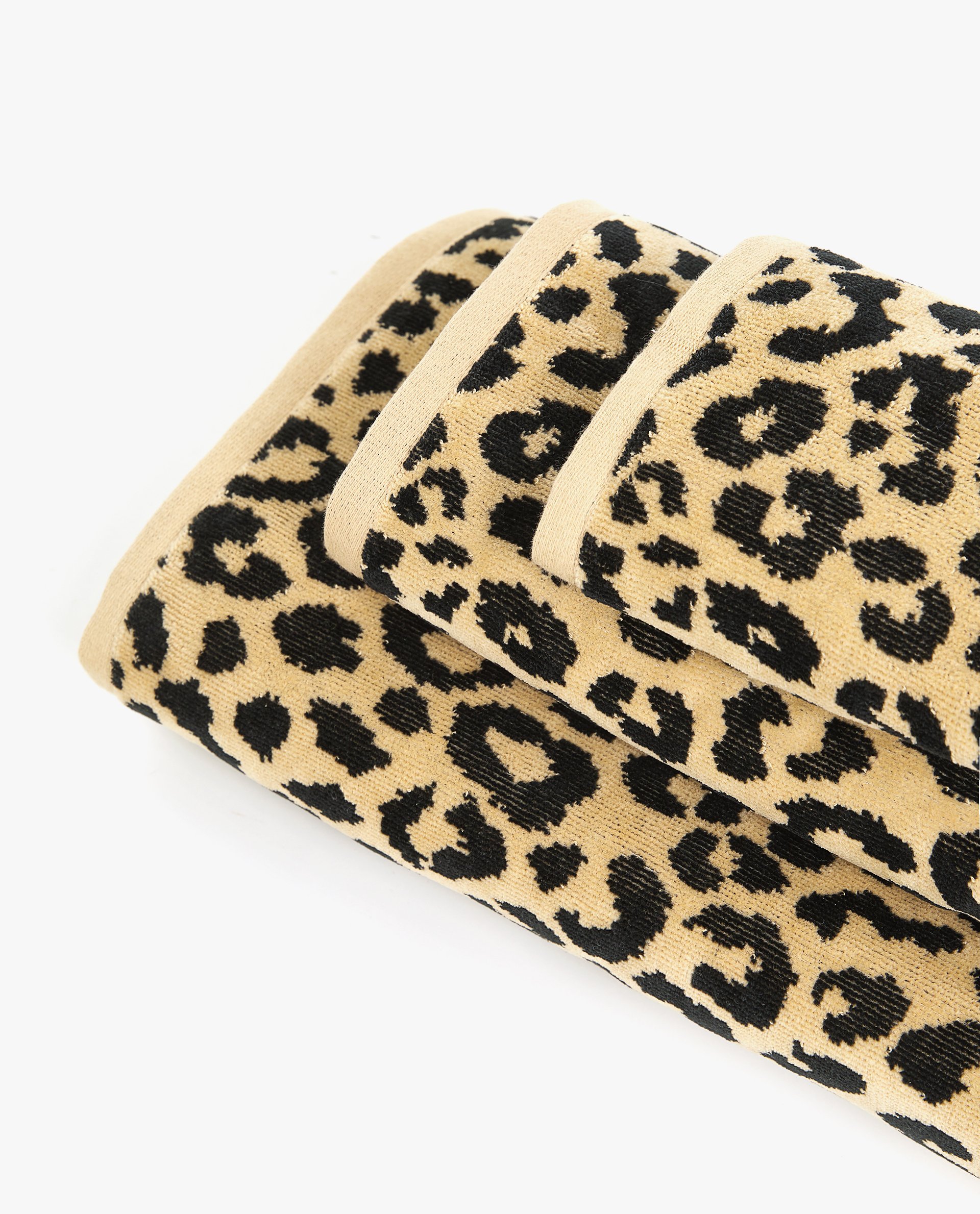 leopard print jacquard towel