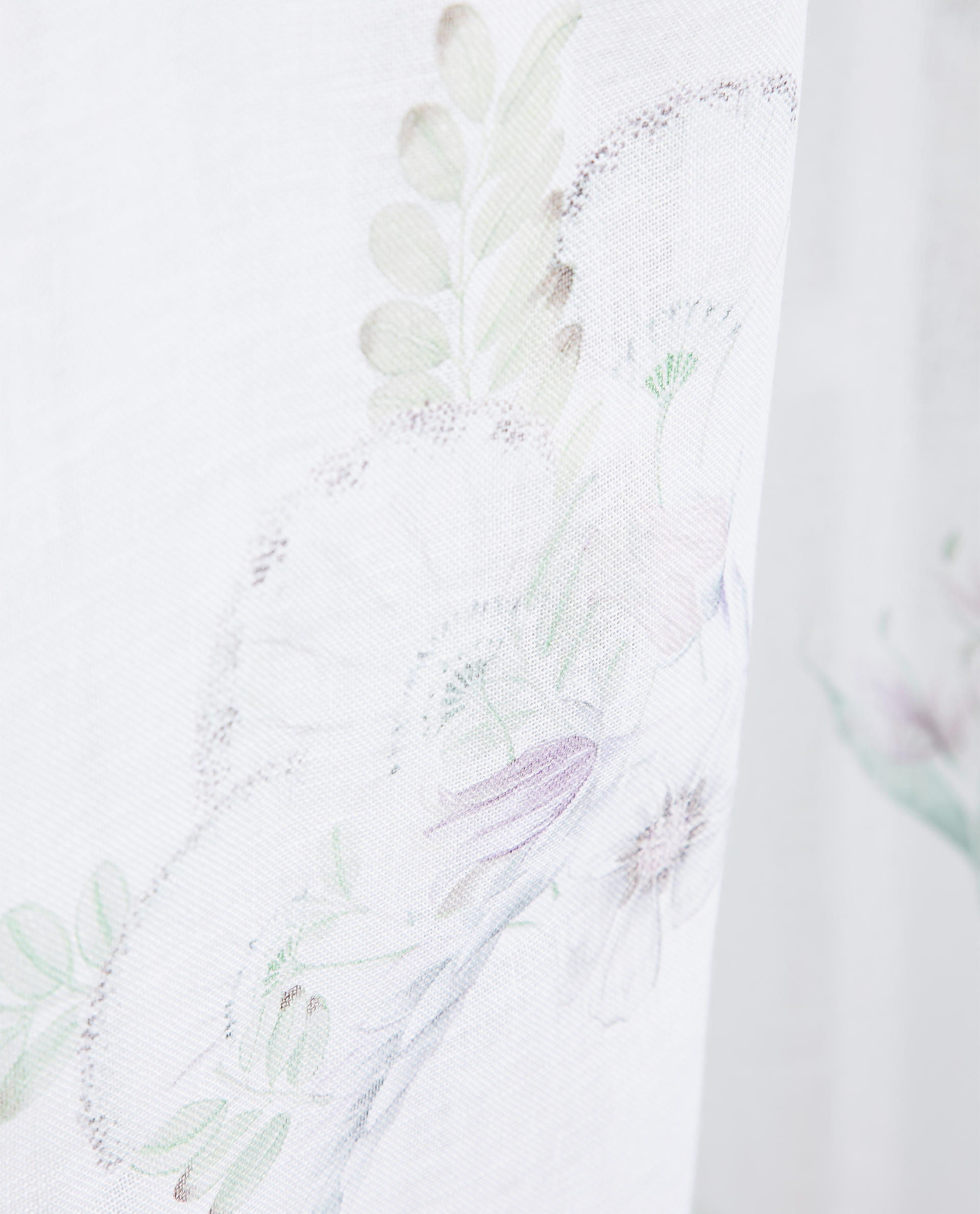 LINNEN GORDIJN MET BLOEMEN EN DIEREN - GORDIJNEN - SLAAPKAMER | Zara ... LINNEN GORDIJN MET BLOEMEN EN DIEREN - GORDIJNEN - SLAAPKAMER | Zara ...