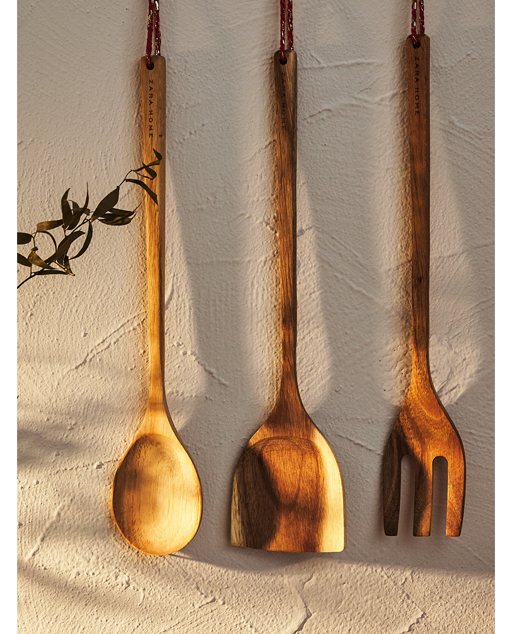 wooden spatula spoon