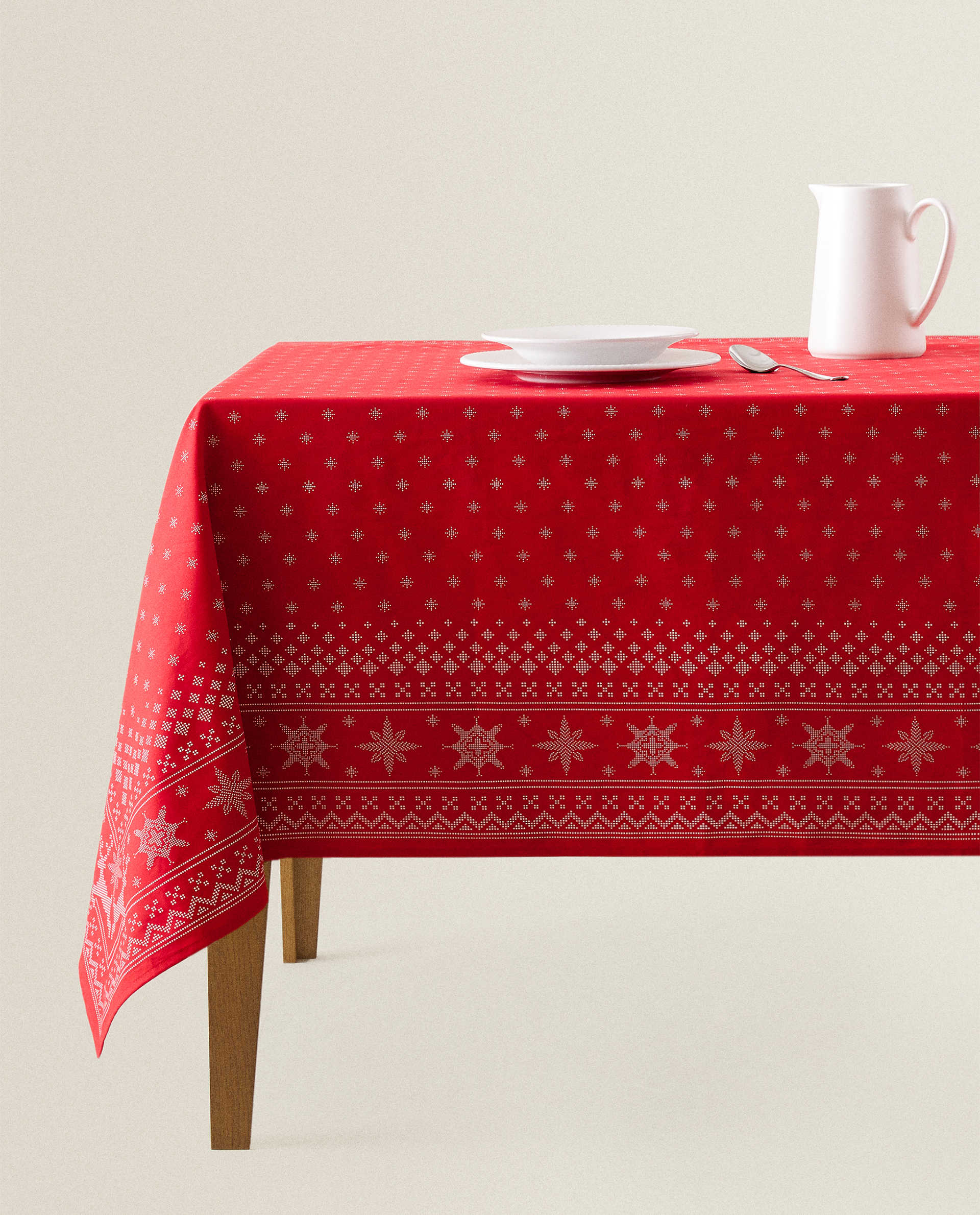 snowflake print tablecloth