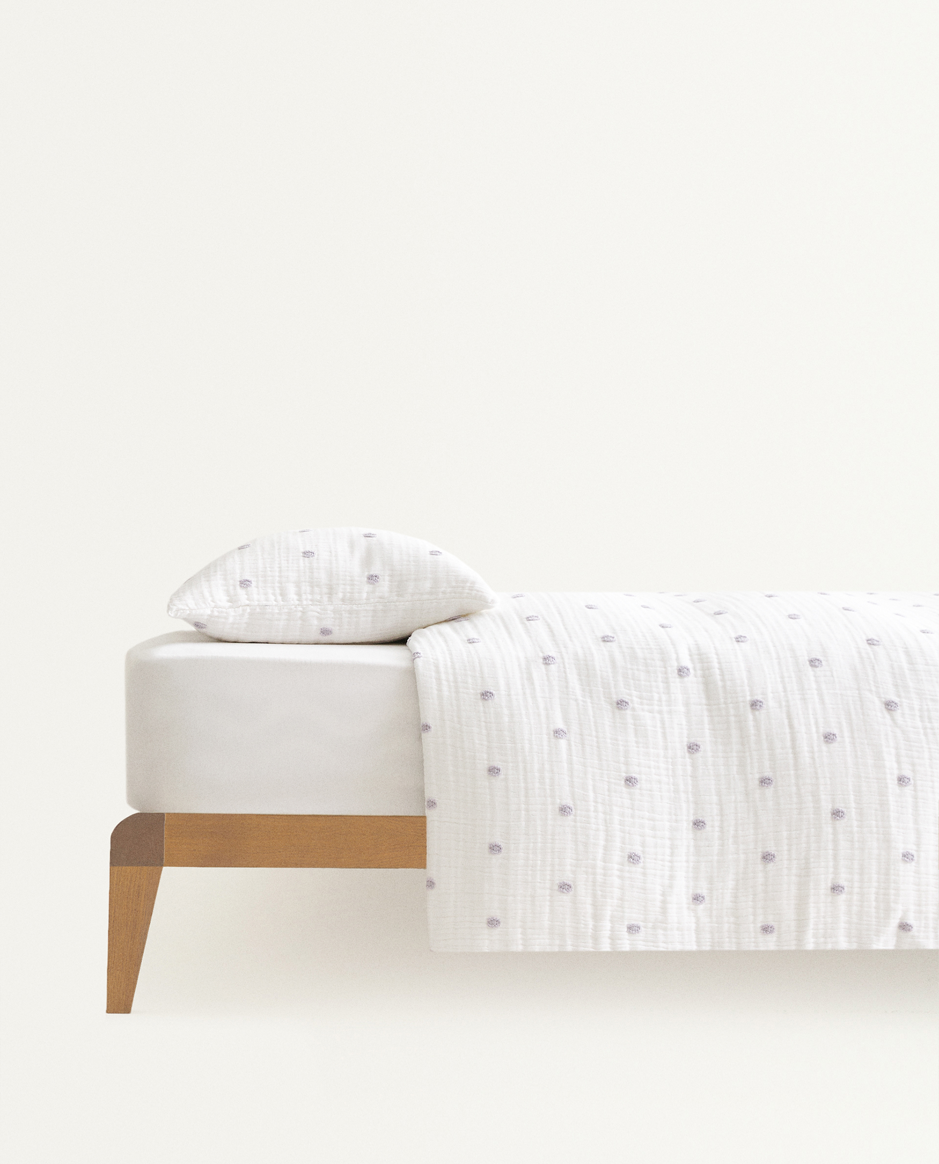 Gri Ponponlu Yatak Ortusu Zara Home Turquia