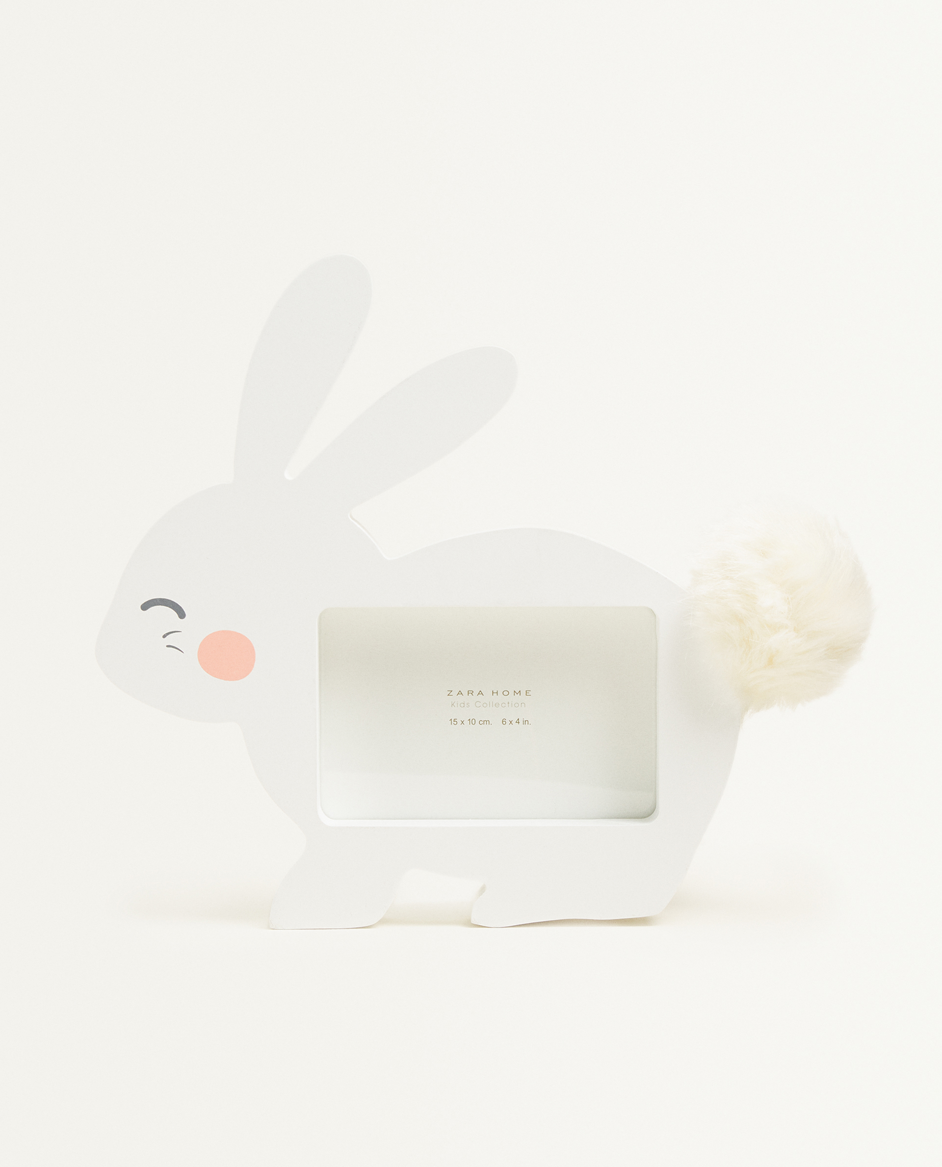 Fotorahmen In Haschenform Mit Troddelverzierung Lampen Und Beleuchtung Mobel Und Dekoration Kinder Zara Home Switzerland