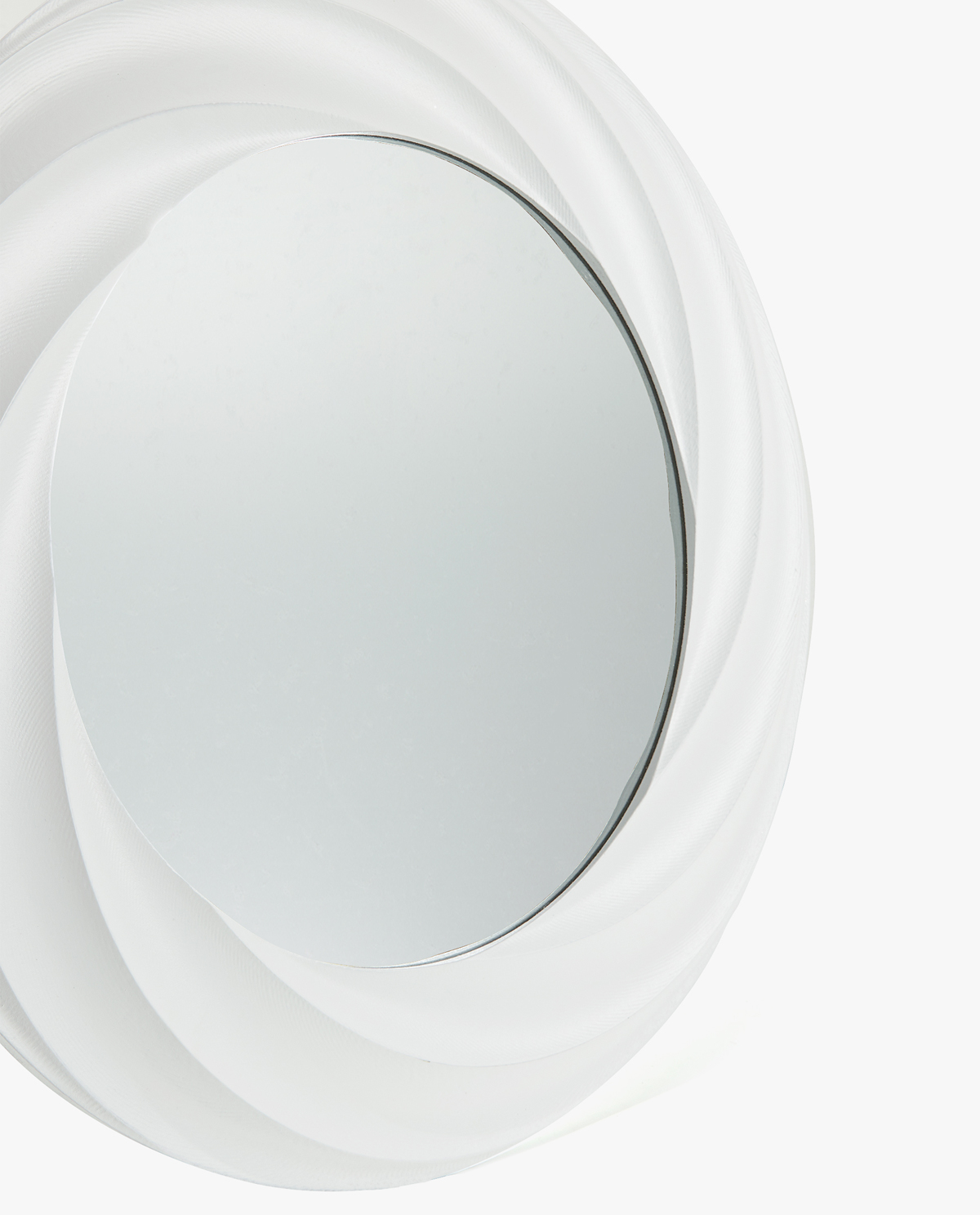 Round Mirror With White Spiral Wooden Frame Mirrors Decoration Round Mirror With White Spiral Wooden Frame