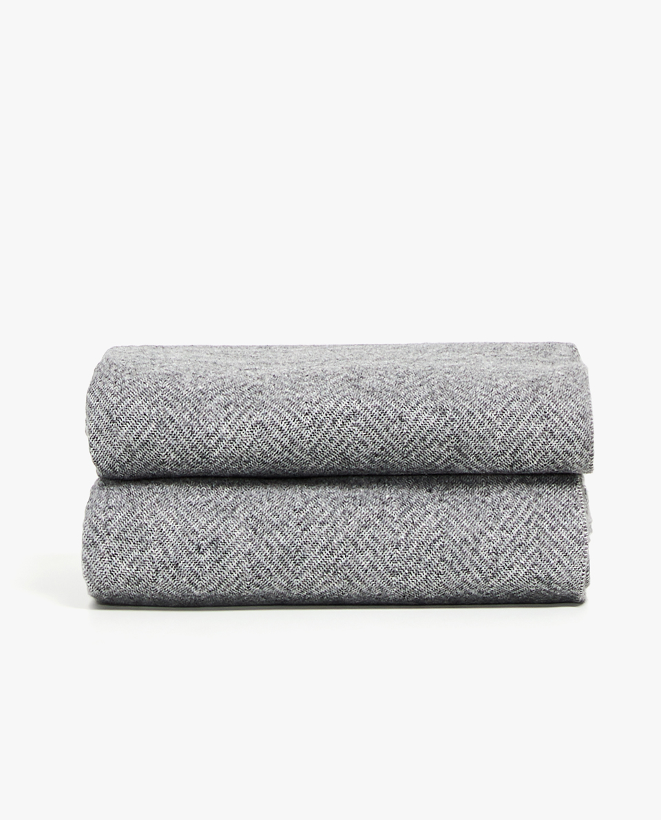 Blankets Decoration Zara Home United Kingdom Herringbone Blanket Contrasting Fringe