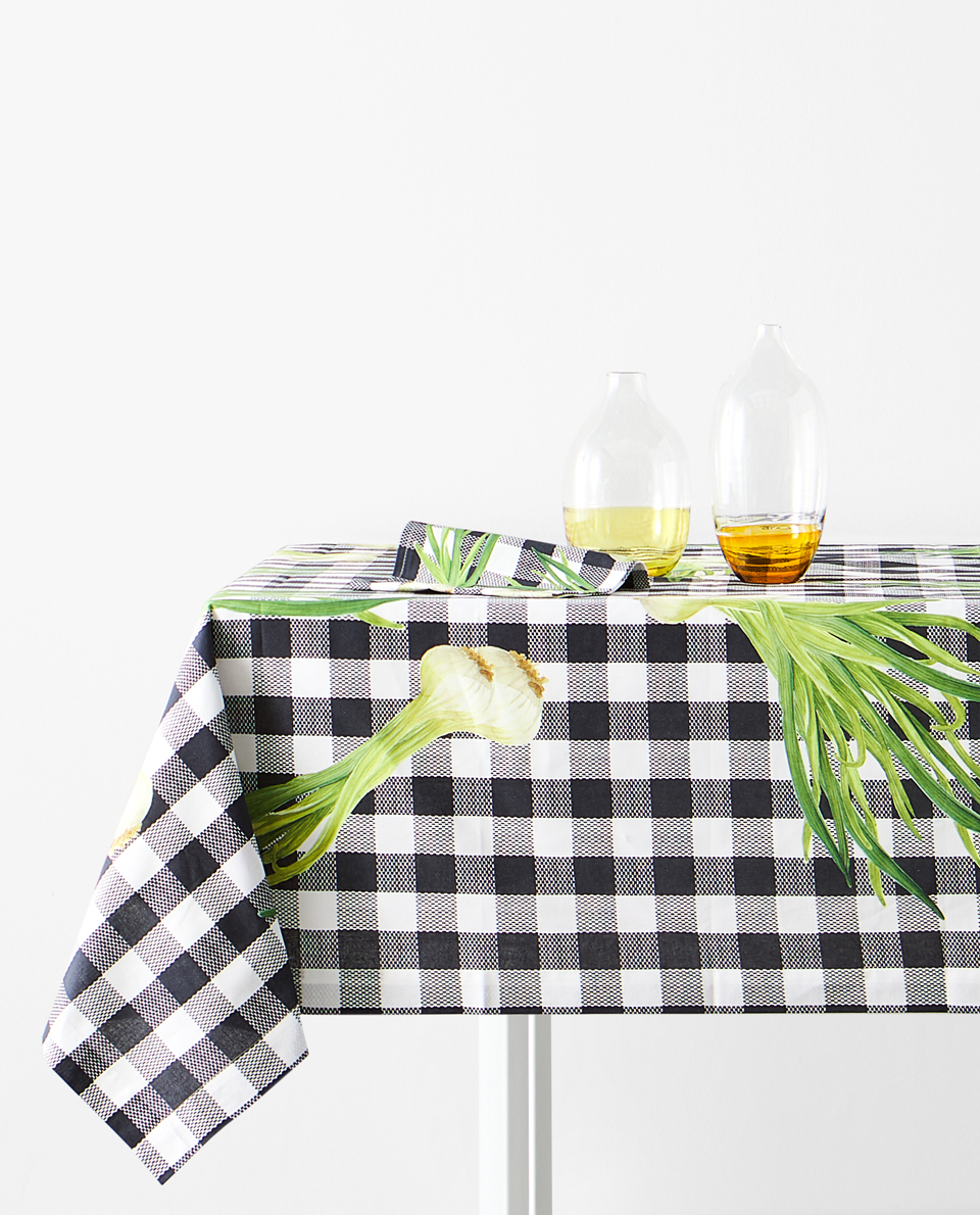 tablecloths and napkins zara