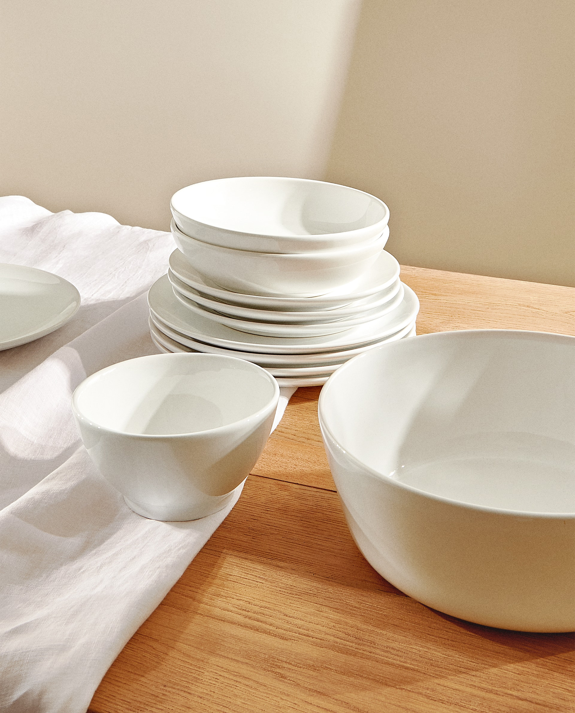 earthenware dinnerware