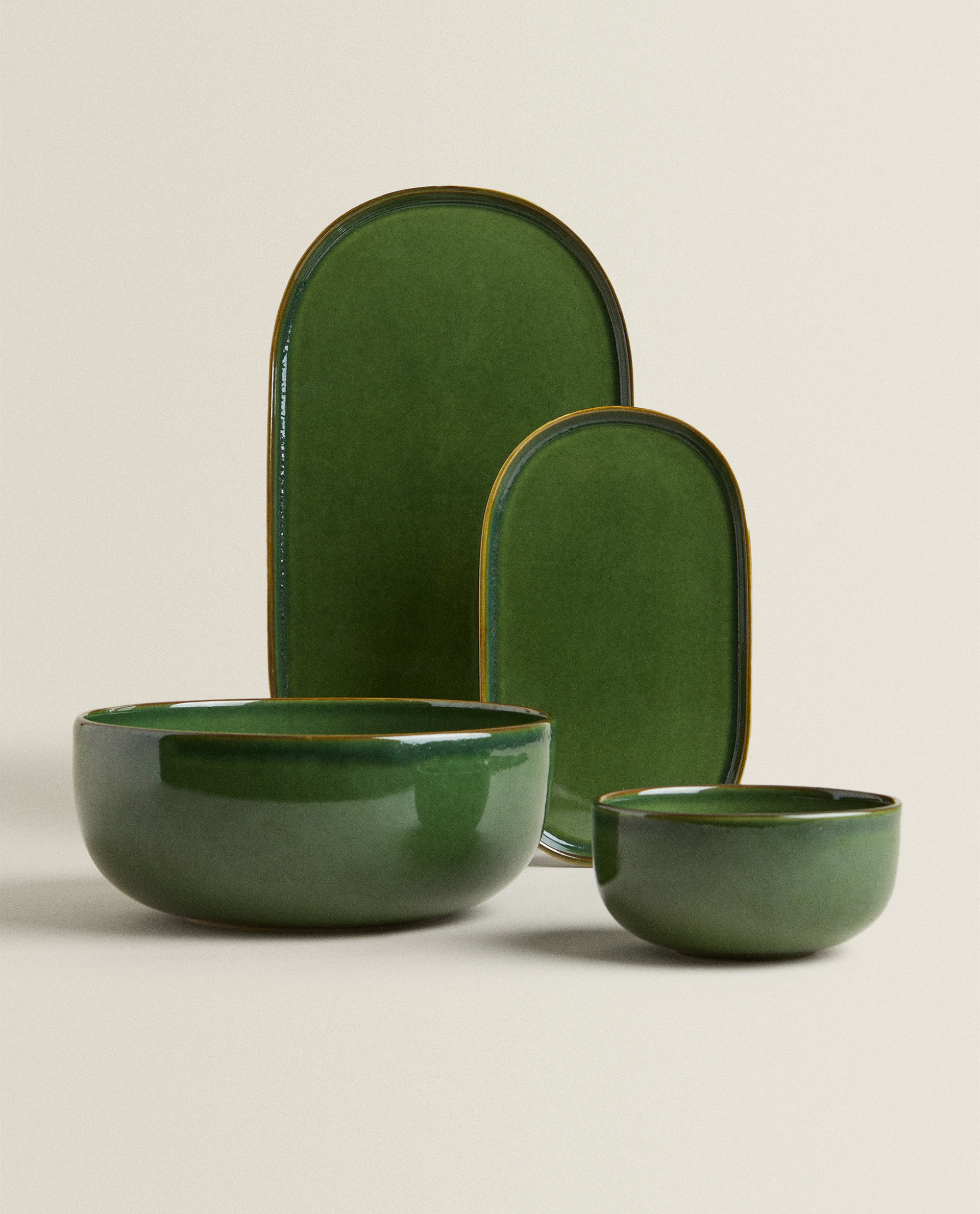 GREENISH STONEWARE TABLEWARE SET 