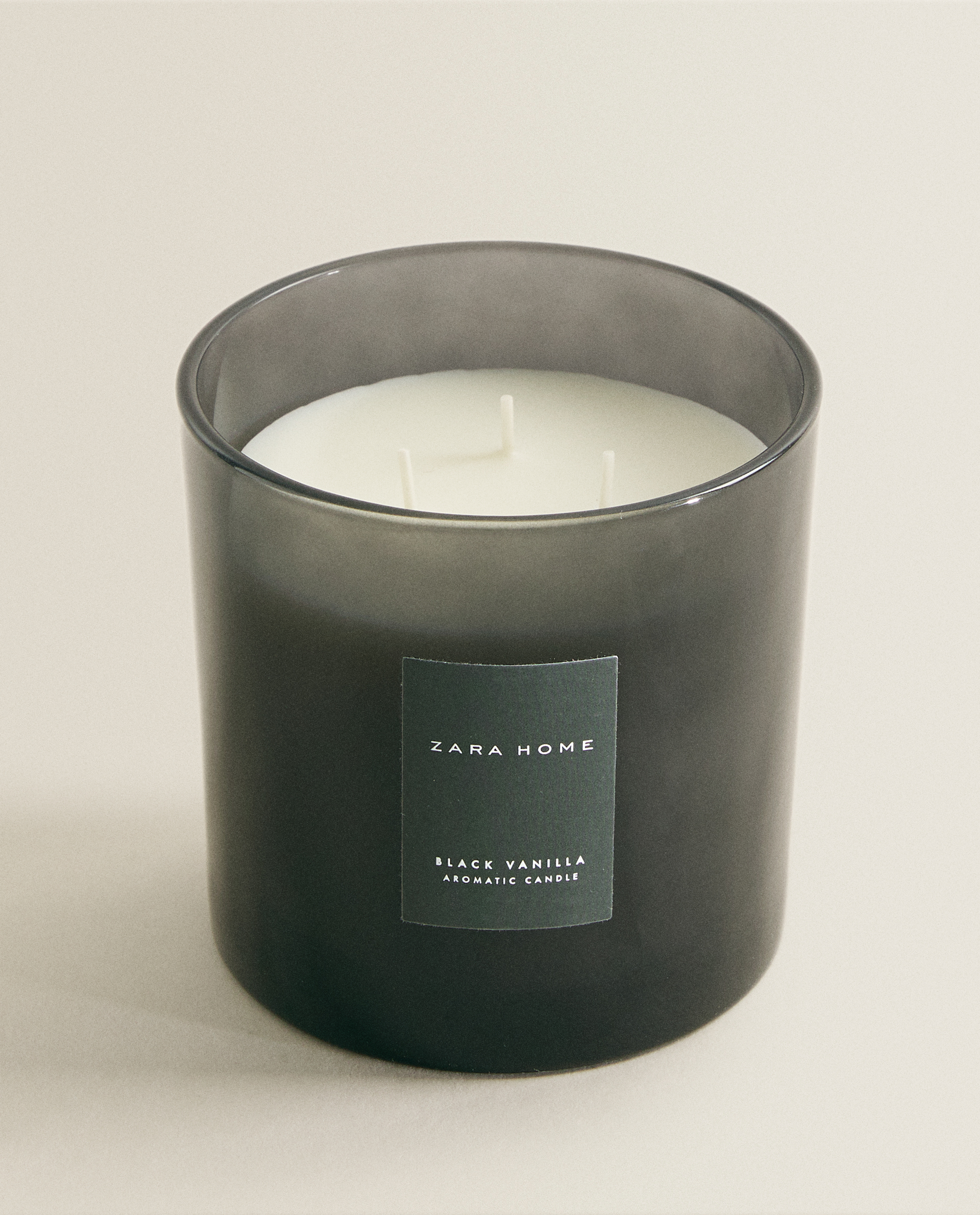 vanilla scented candle