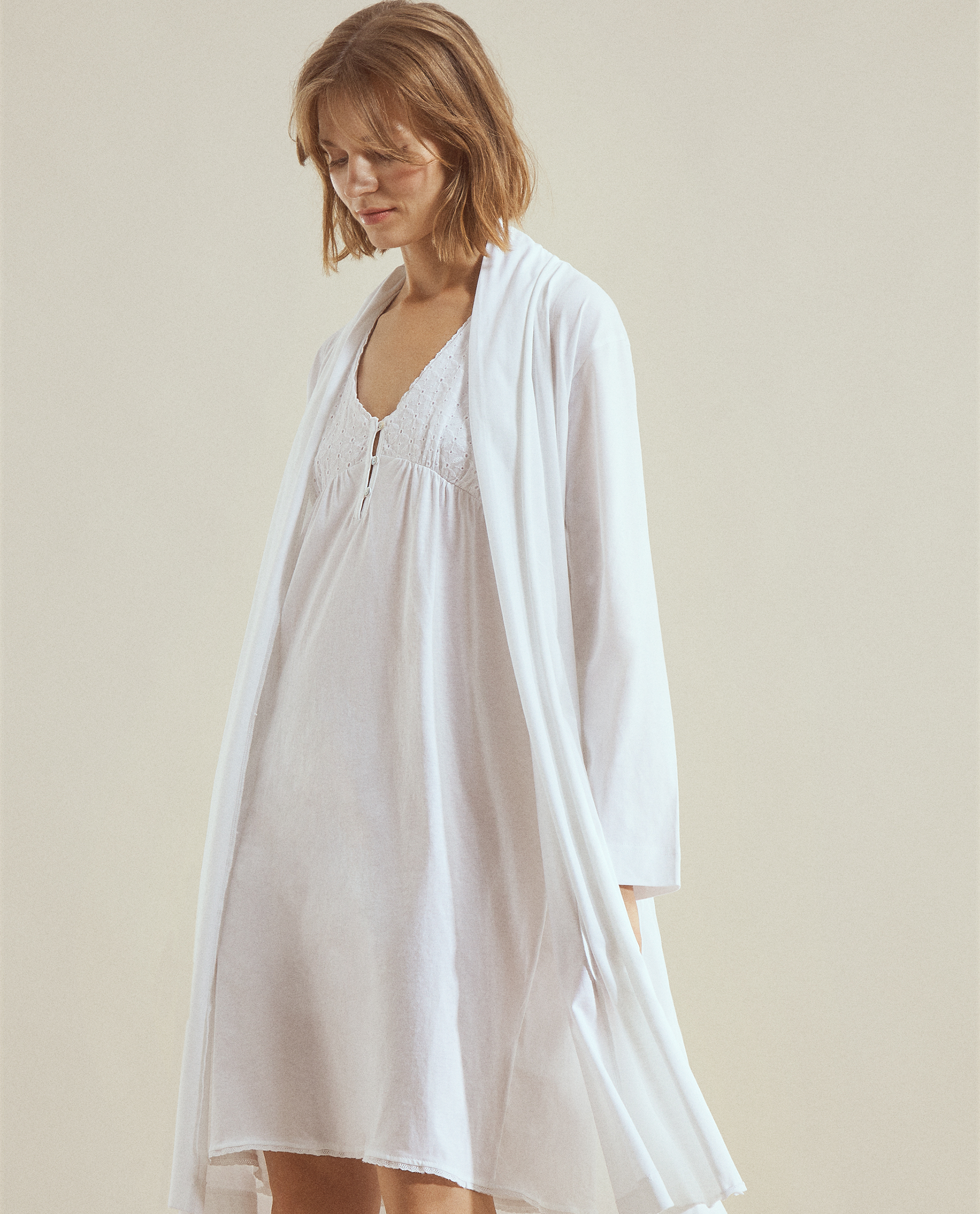 WHITE DRESSING GOWN - Woman - CLOTHING 