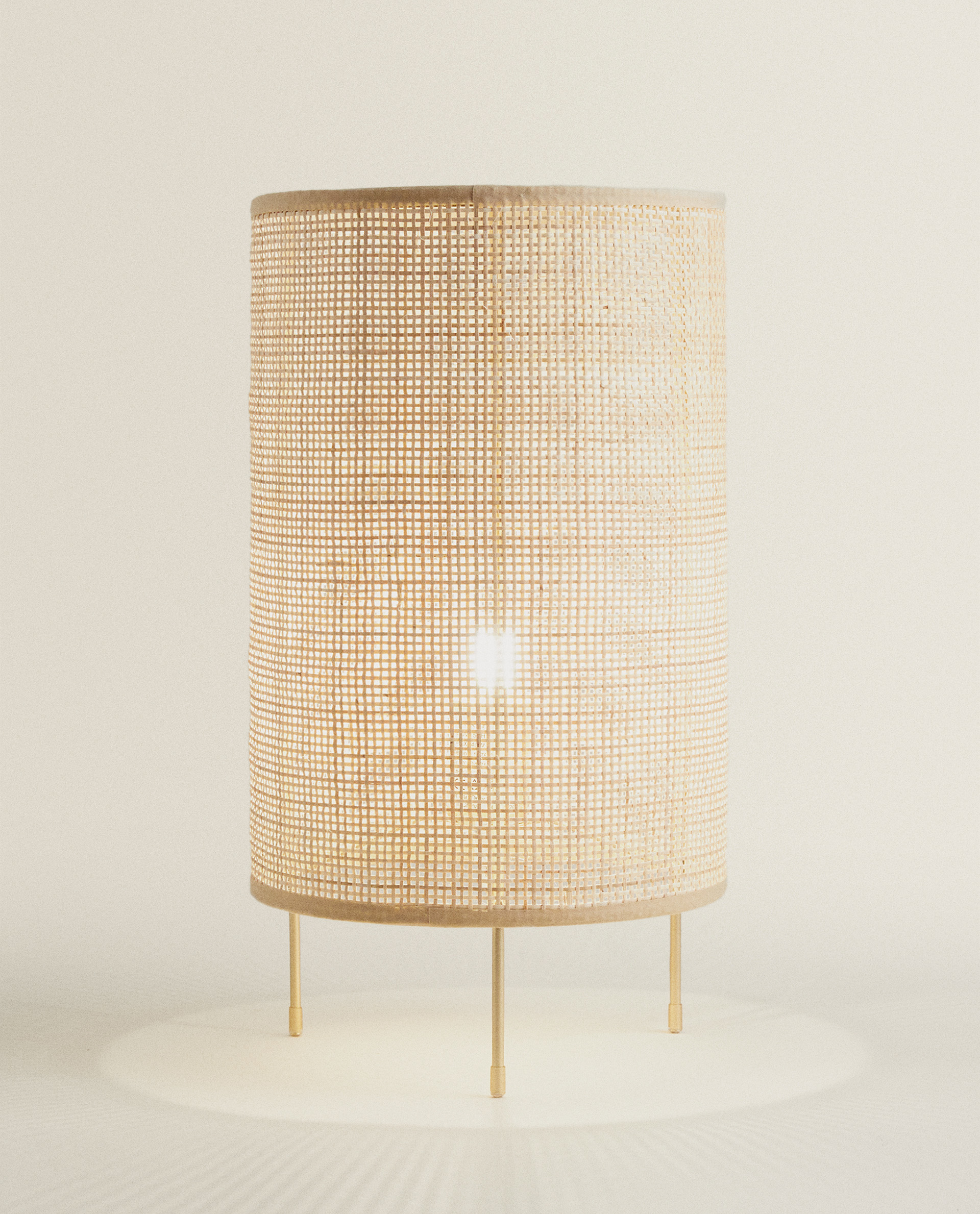 Lampe Rotin Grand Format Collection Nouveautes Zara Home France