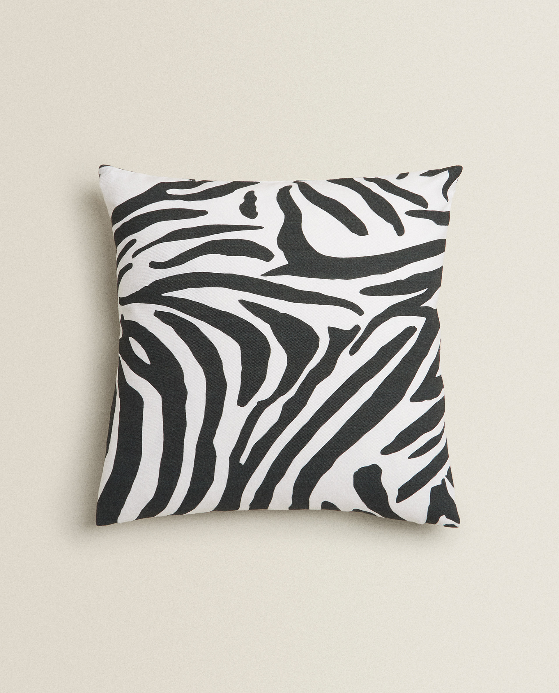 Zebra Cushion Cover Cushions Living Room Zara Home Turkiye Turkey