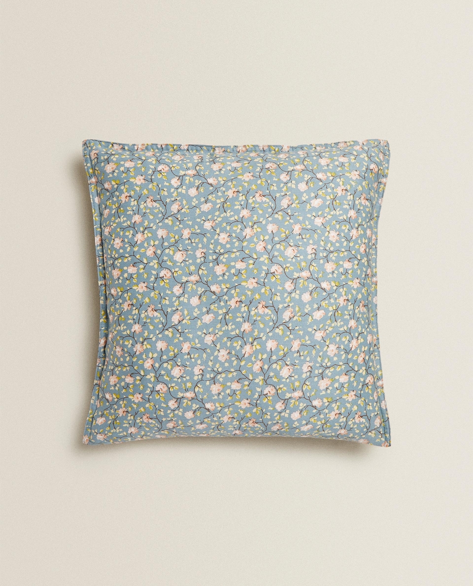 blue floral cushions