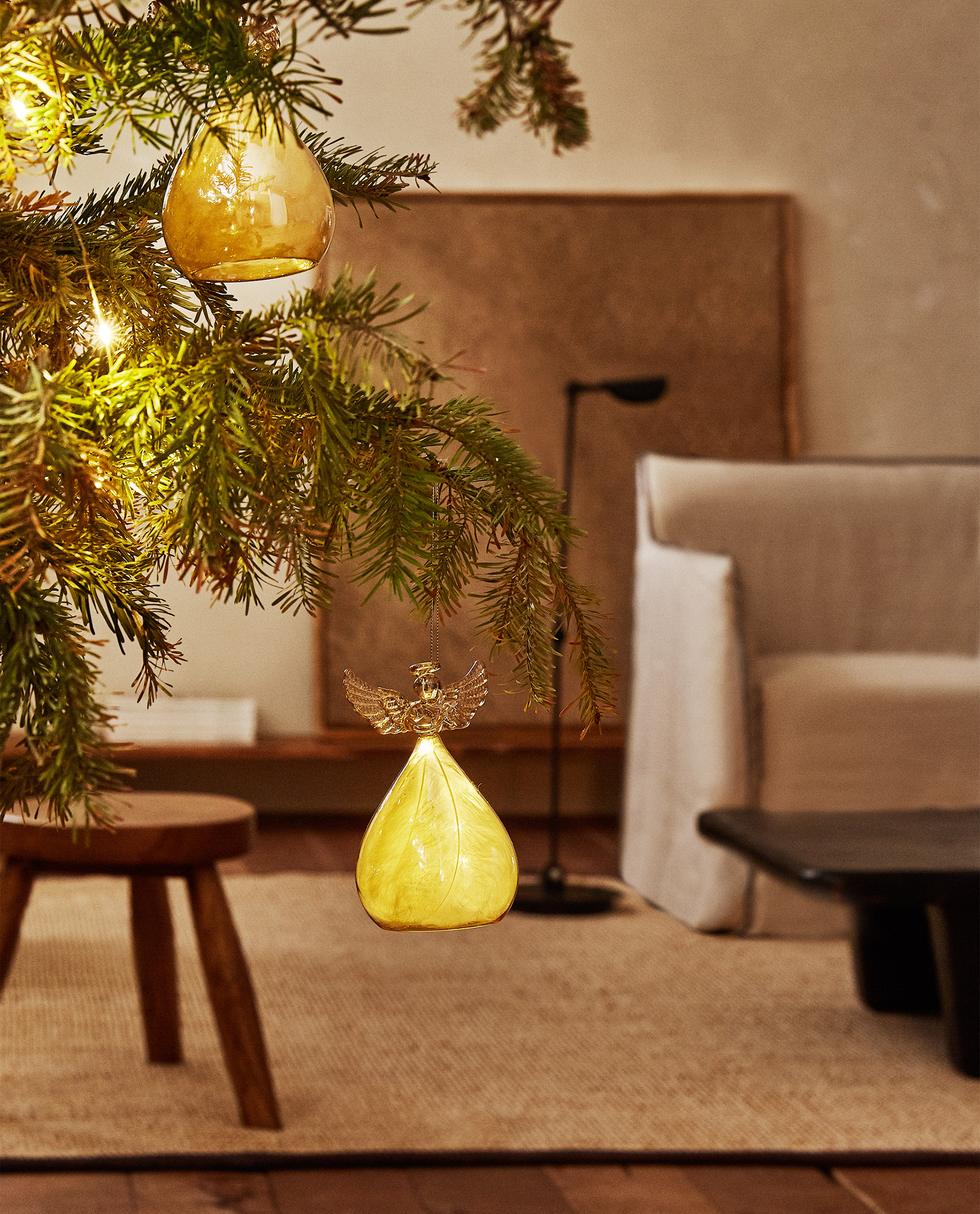 Addobbo Natalizio Angelo Con Luce Addobbo Di Albero Natale Zara Home Italia