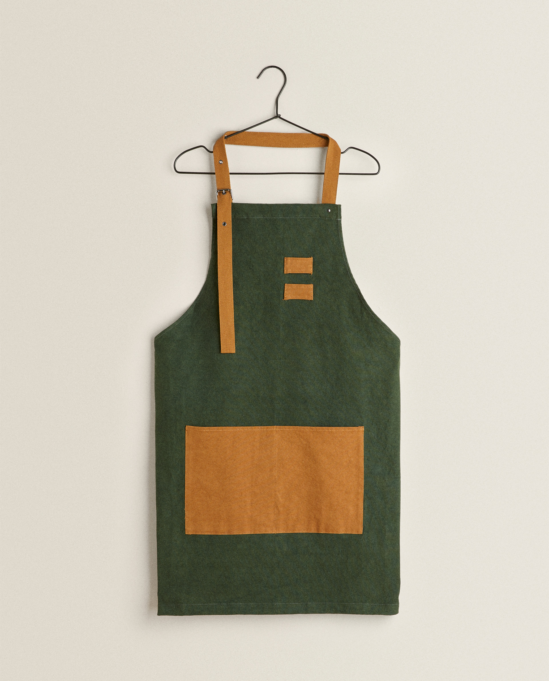 Green Canvas Apron Gardening Kitchen Zara Home United States Of America