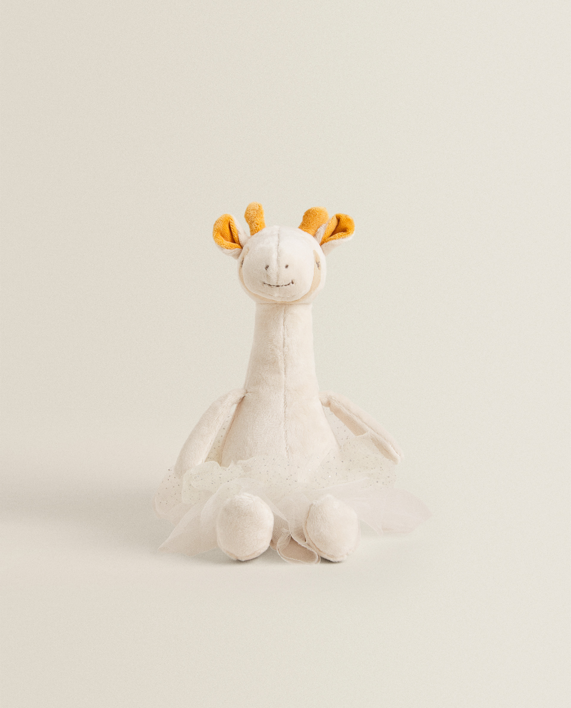 giraffe cuddly toy