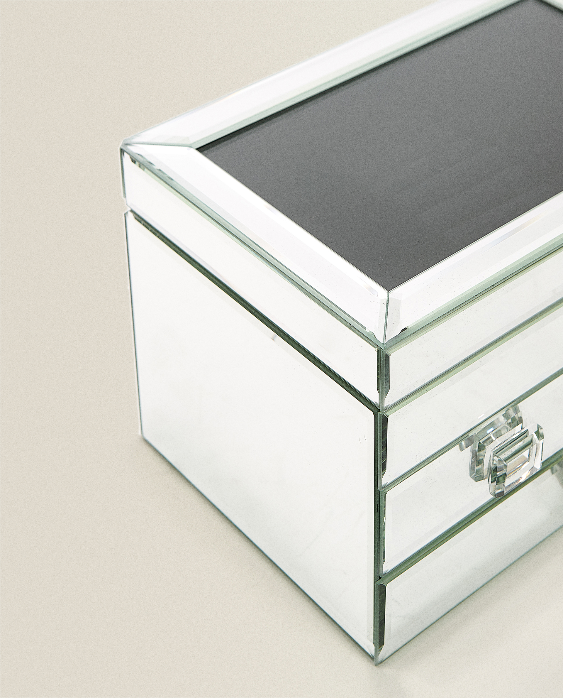 MIRRORED JEWELLERY BOX WITH DRAWERS 