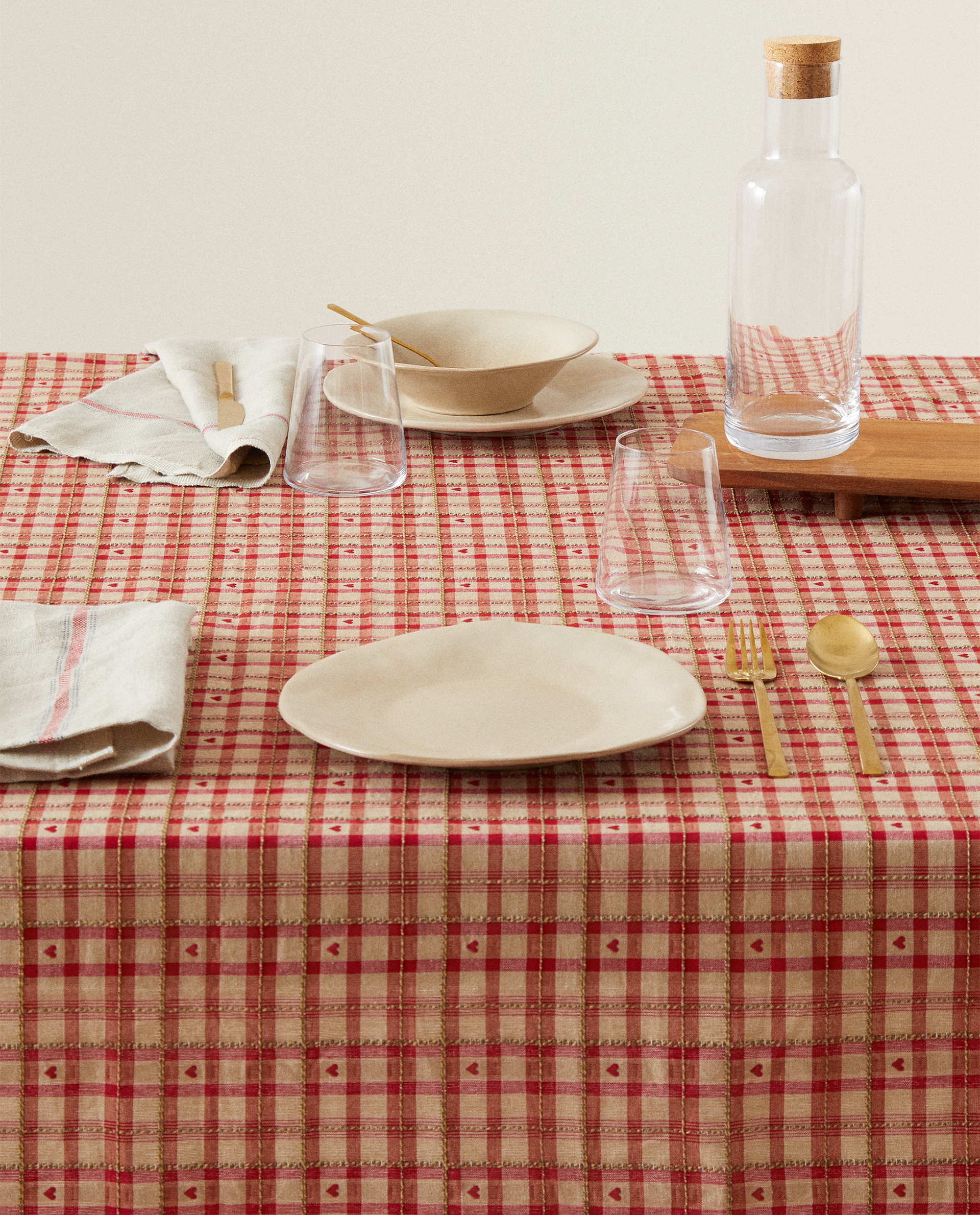 Check And Heart Embroidered Tablecloth Napkins Table Linen Dining Zara Home Guatemala