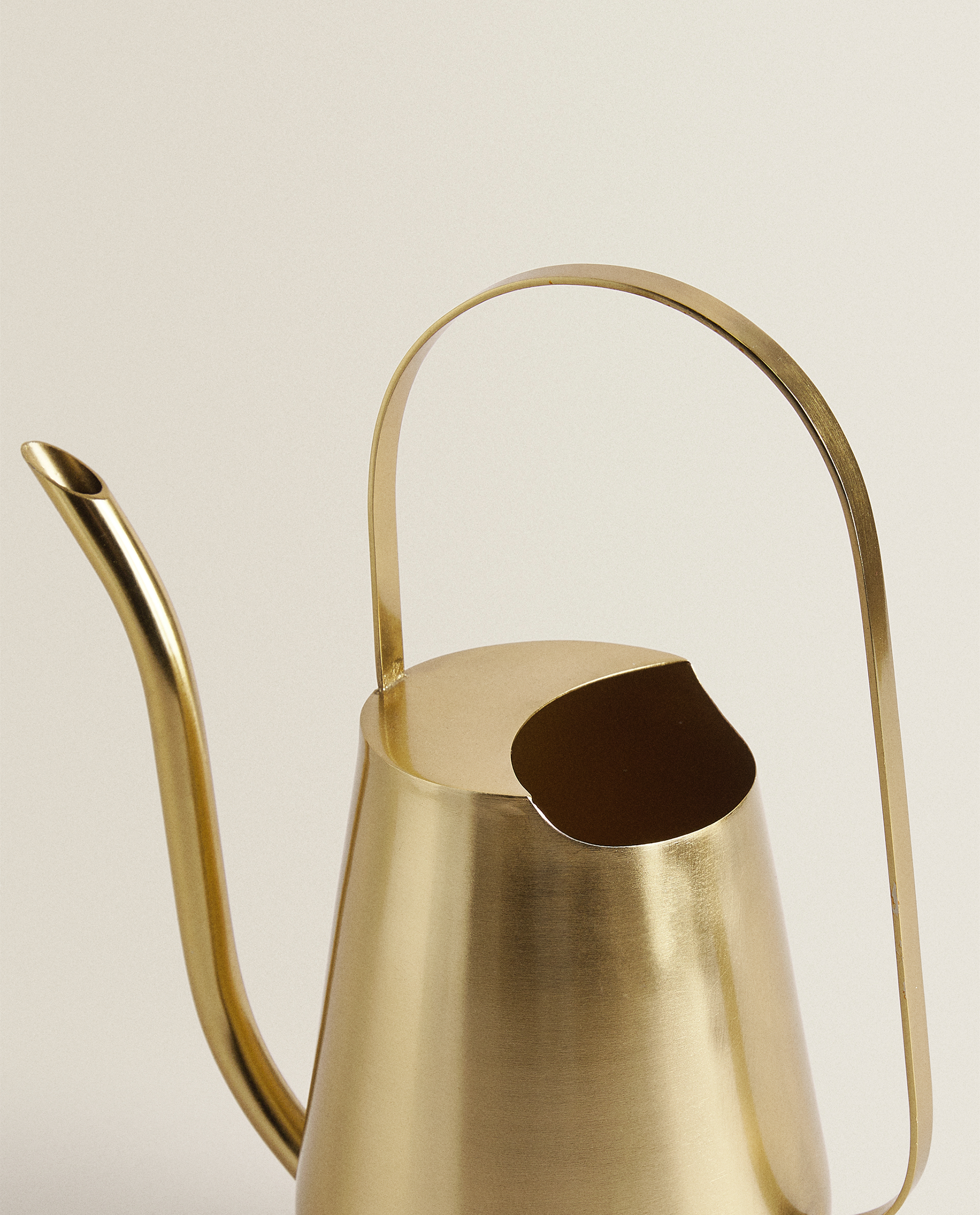 Goldfarbene Giesskanne Deko Accessoires Wohnzimmer Neue