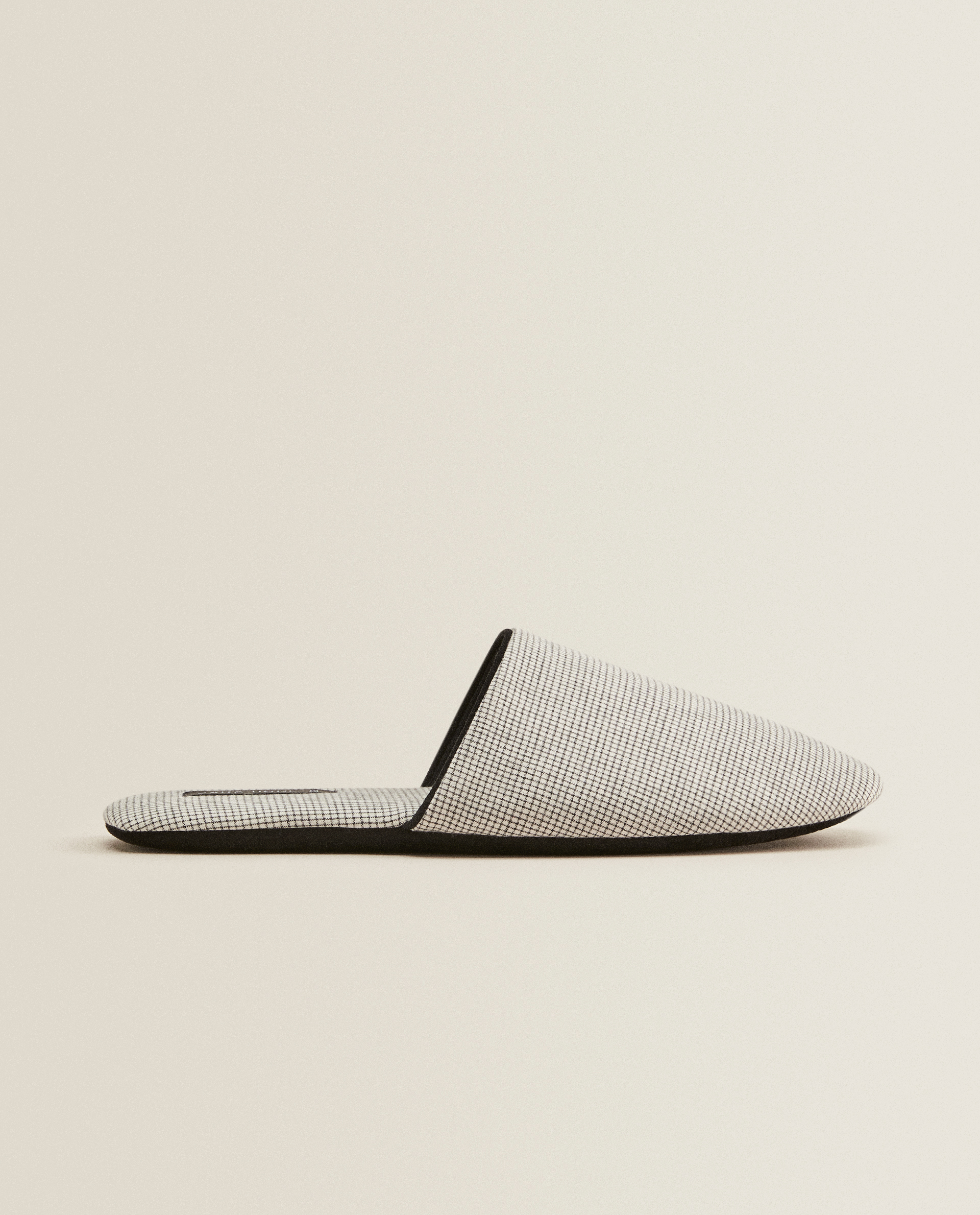 zara basic slippers