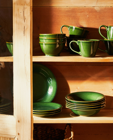 green tableware