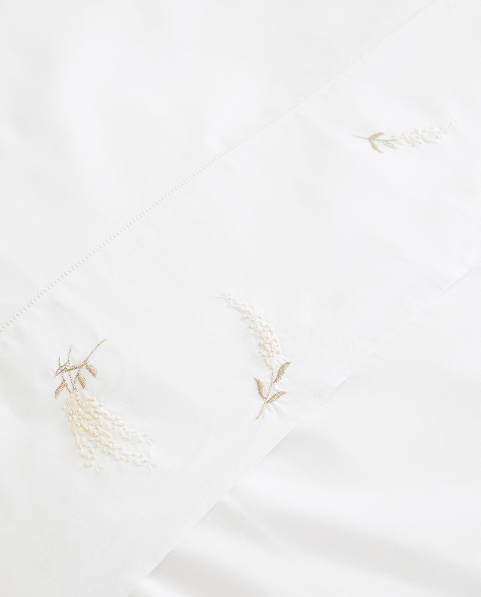 Duvet Cover With Lavender Embroidery Duvet Covers Bed Linen