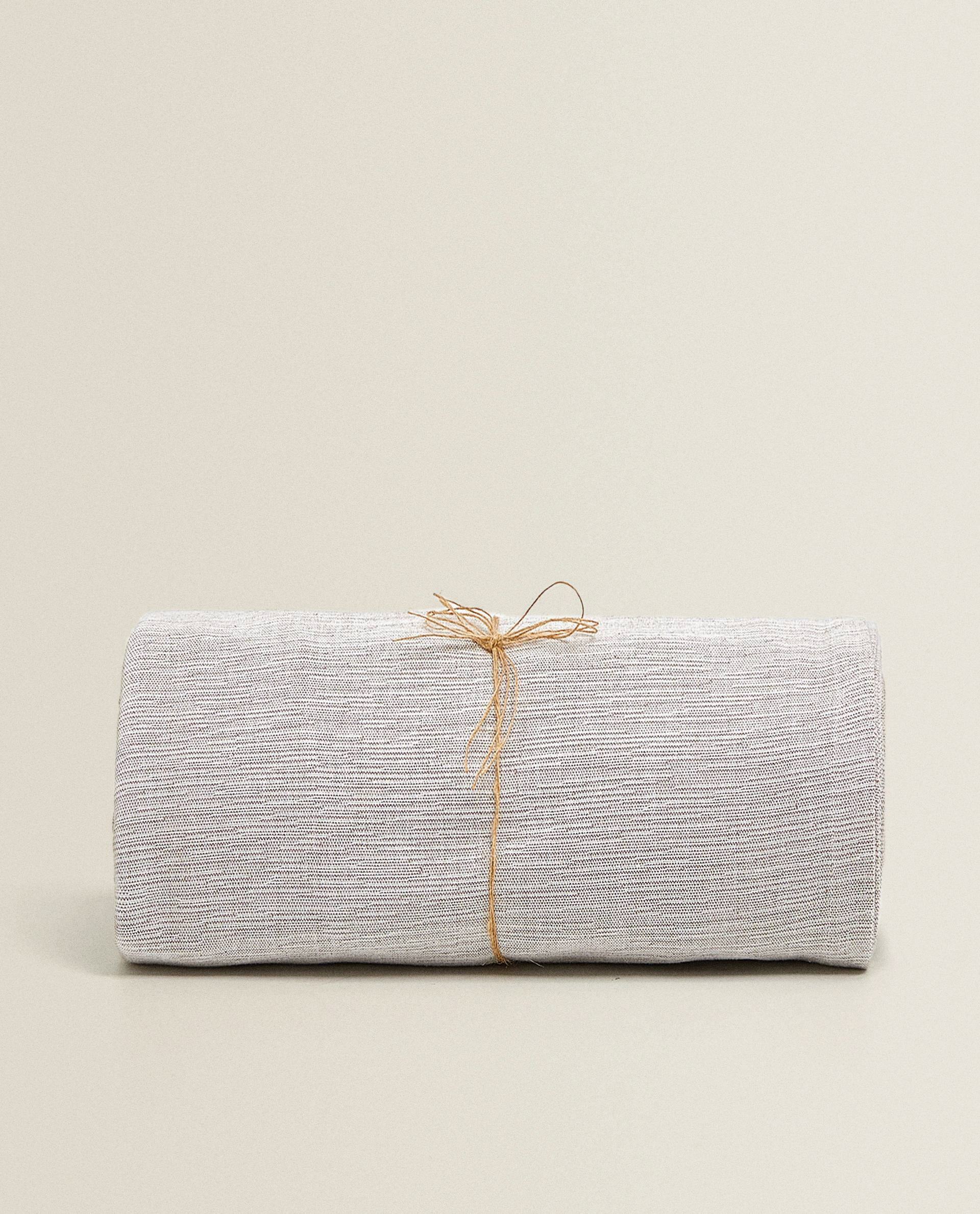 Mantas Cubre Sofas Zara Home | Baci Living Room