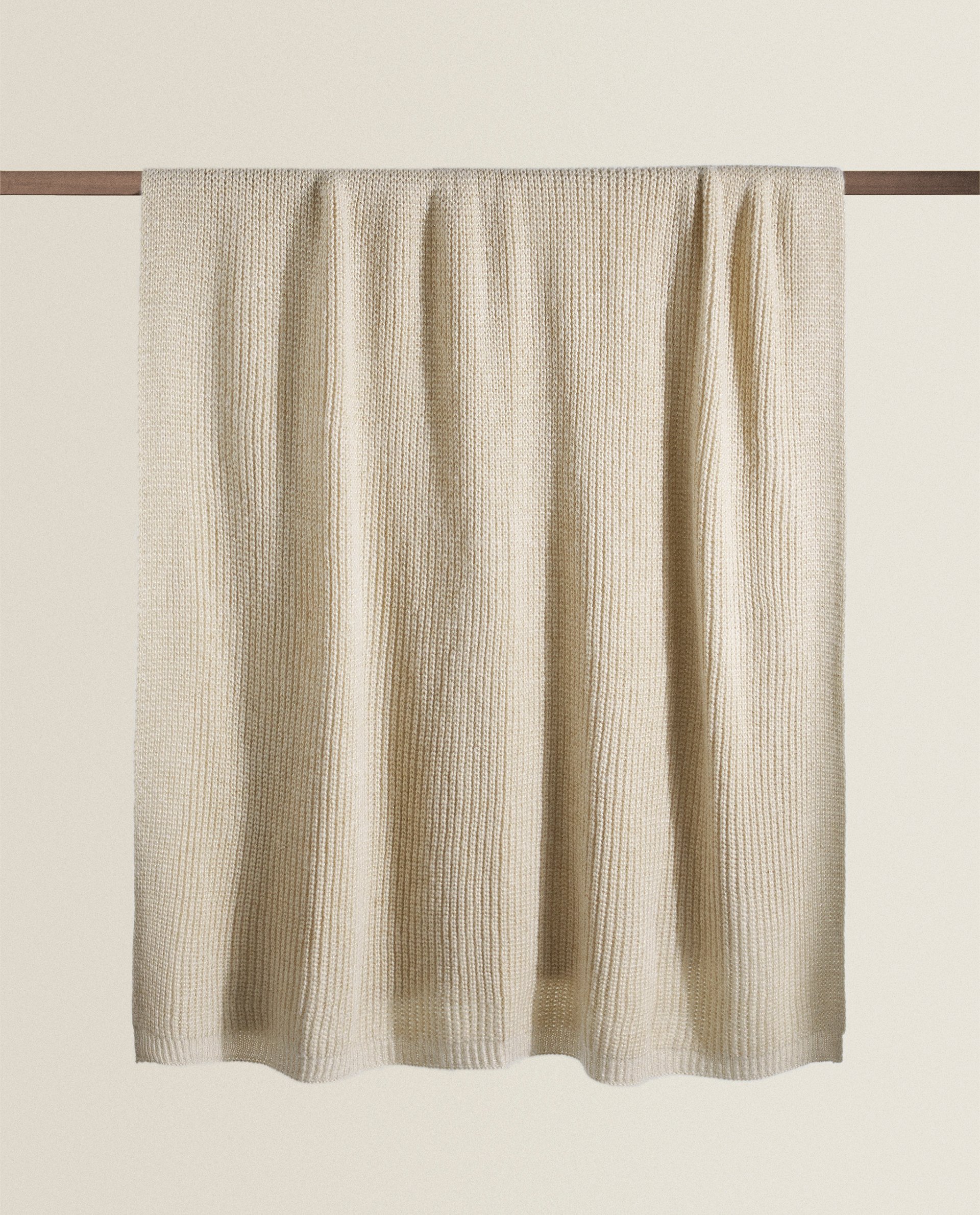 Decke Mit Lamefaden Tagesdecken Bettbezuge Schlafzimmer Zara Home Luxembourg