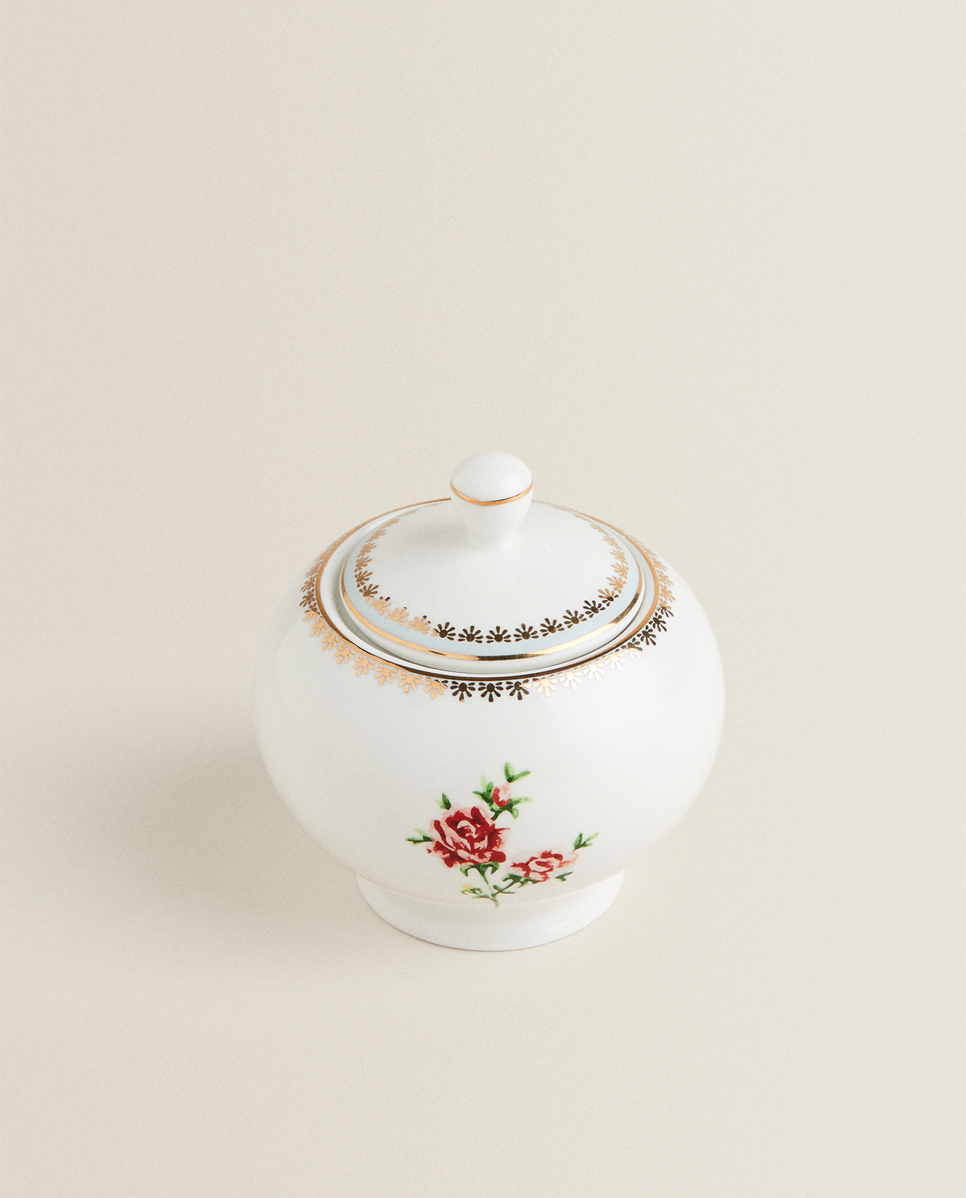 سكرية بتصميم زهري وحافة ذهبية Royal Collection زارا هوم