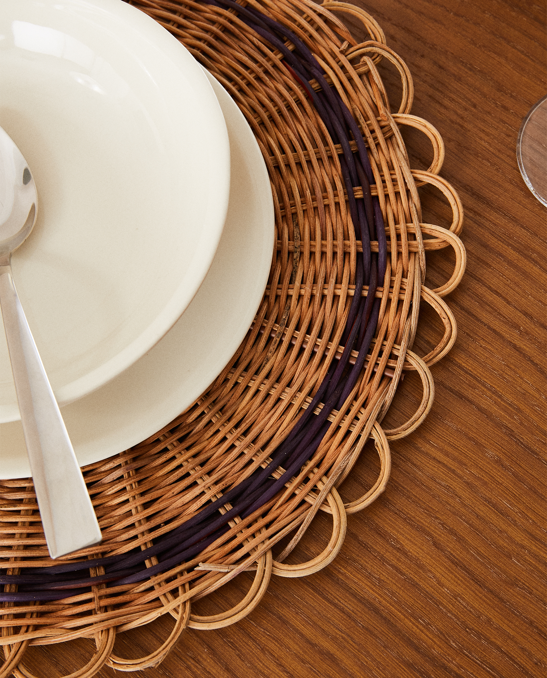 Set De Table Rond En Rotin Chemins De Table Linge De Table Salle A Manger Zara Home France