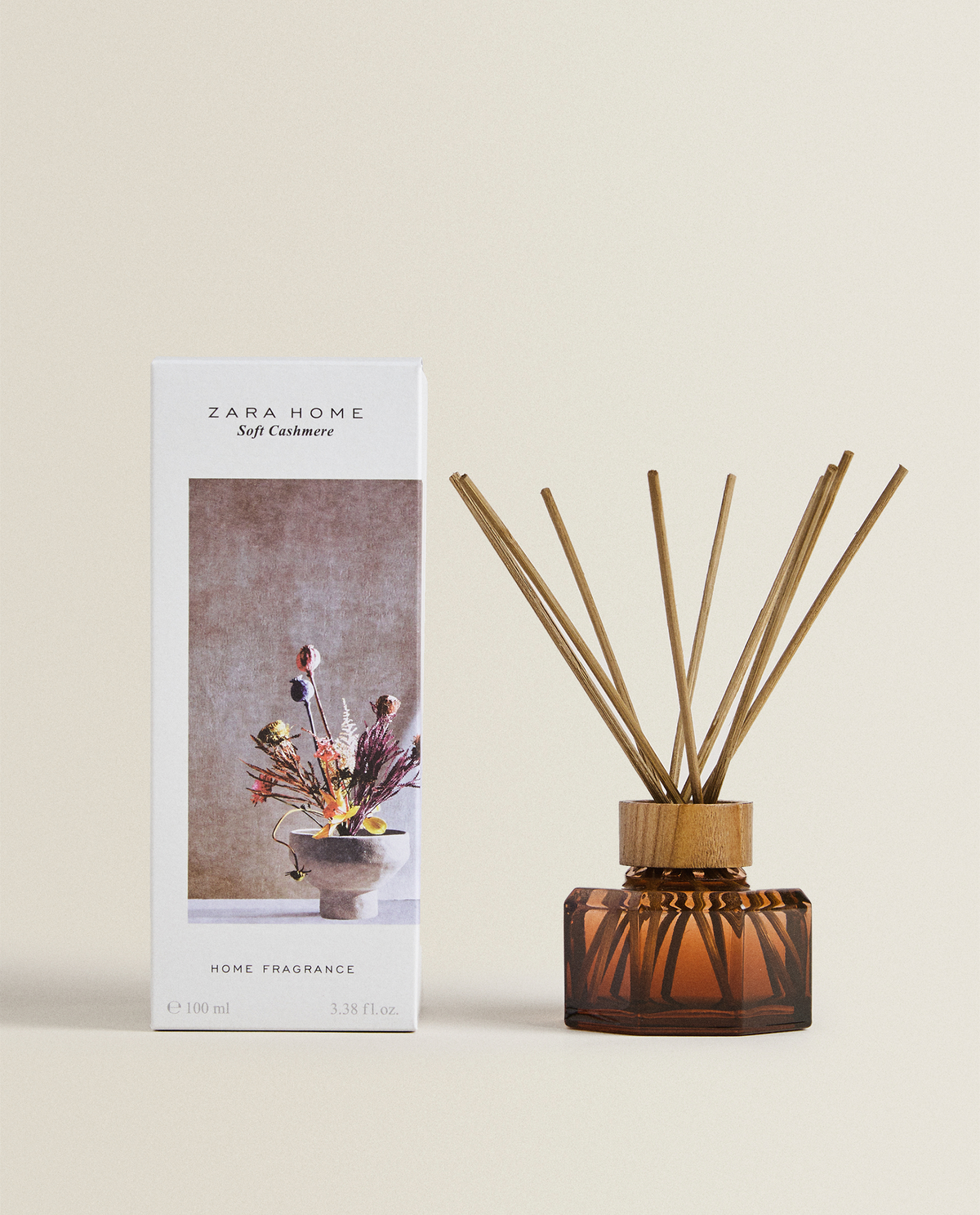 Zara home диффузор. Soft Cashmere диффузоры Zara Home. Диффузор Zara Home Fragrance. Аромадиффузор Zara Home Soft Cashmere. Диффузор с палочками Zara Home.