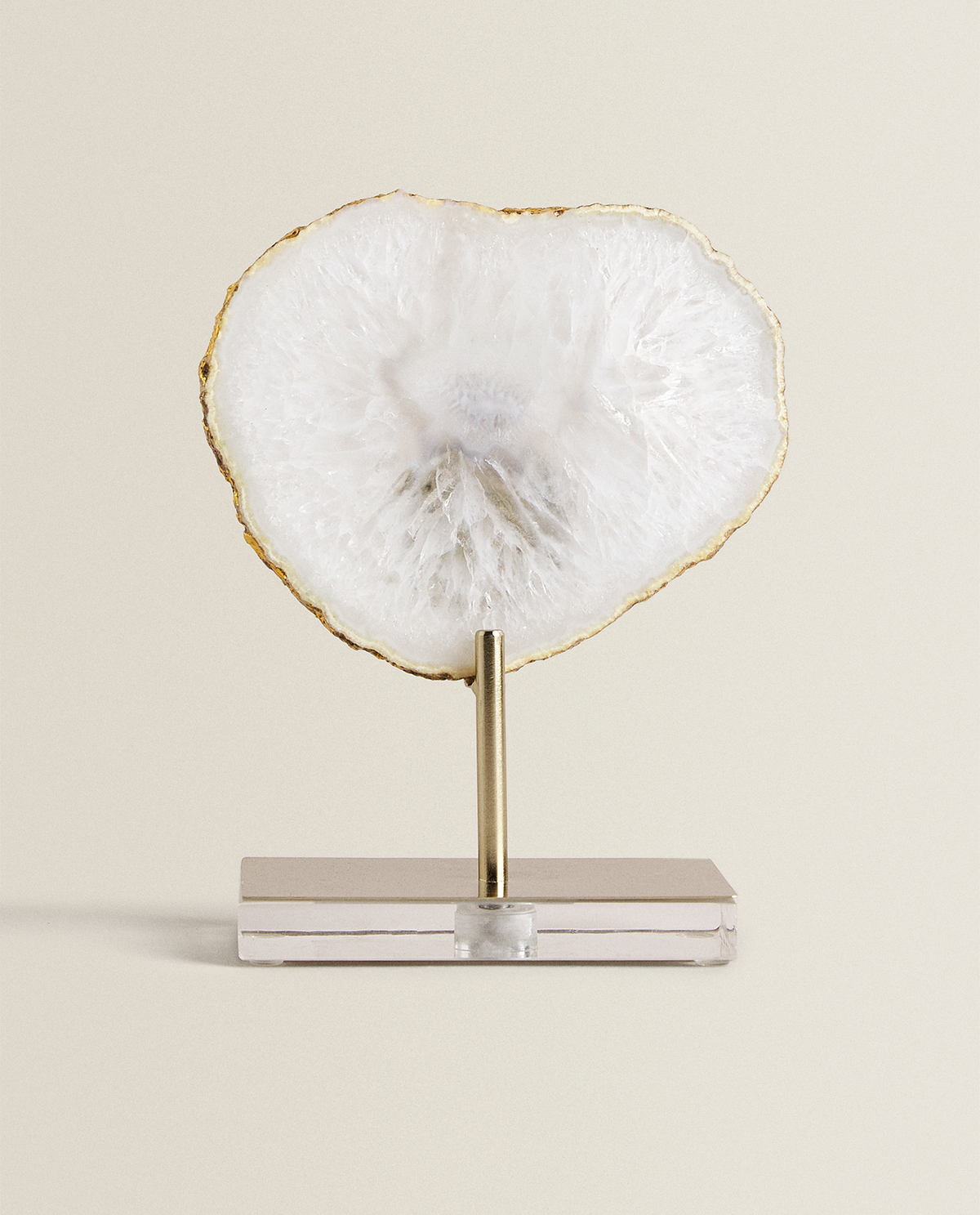DECORATIVE AGATE STONE ORNAMENT
