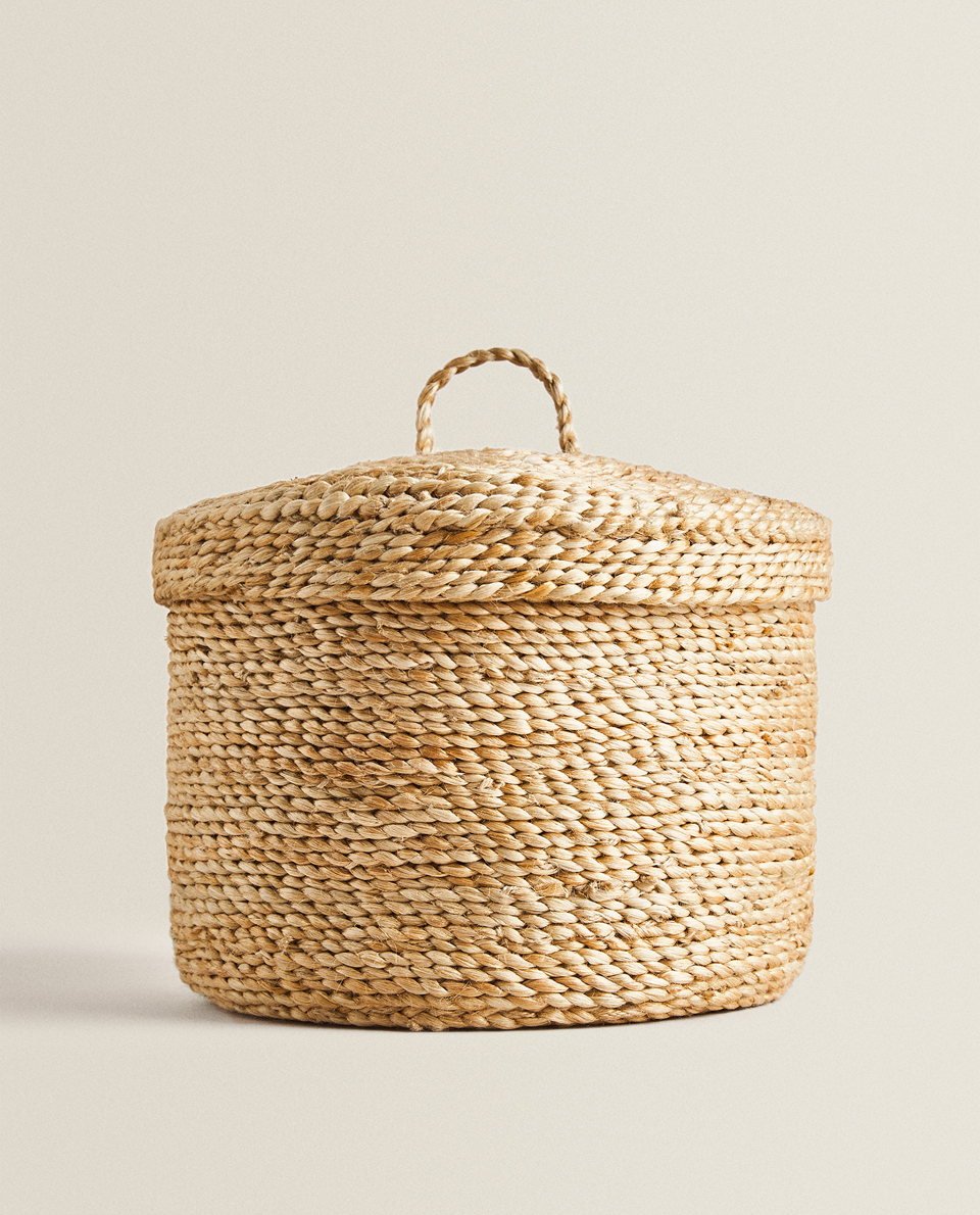 basket with lid