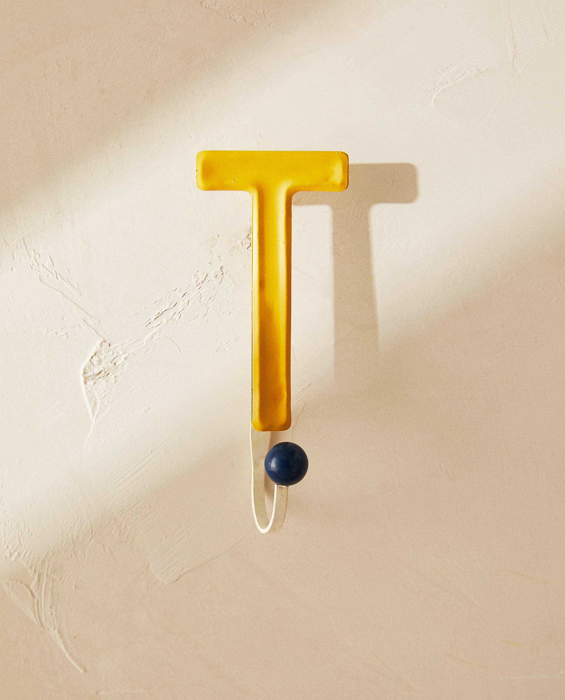 عل اقة معدنية حرف T أساسيات غرفة نوم أطفال زارا هوم