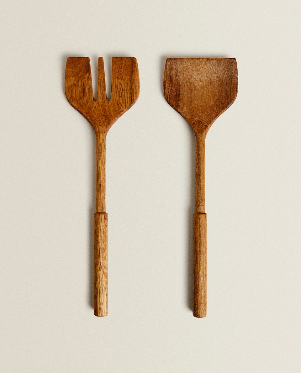 Wooden serving utensils