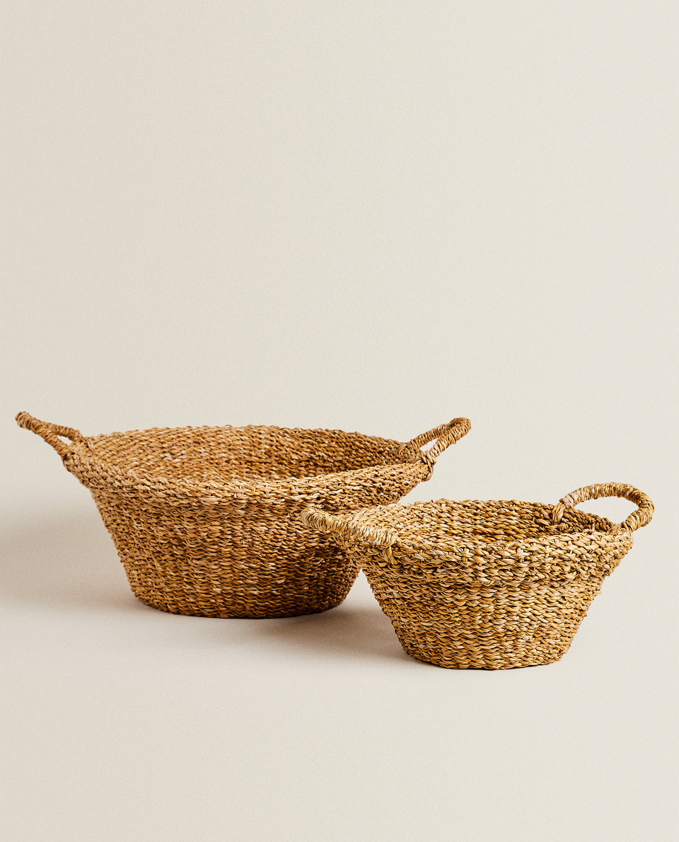 PLAITED BASKET WITH HANDLES