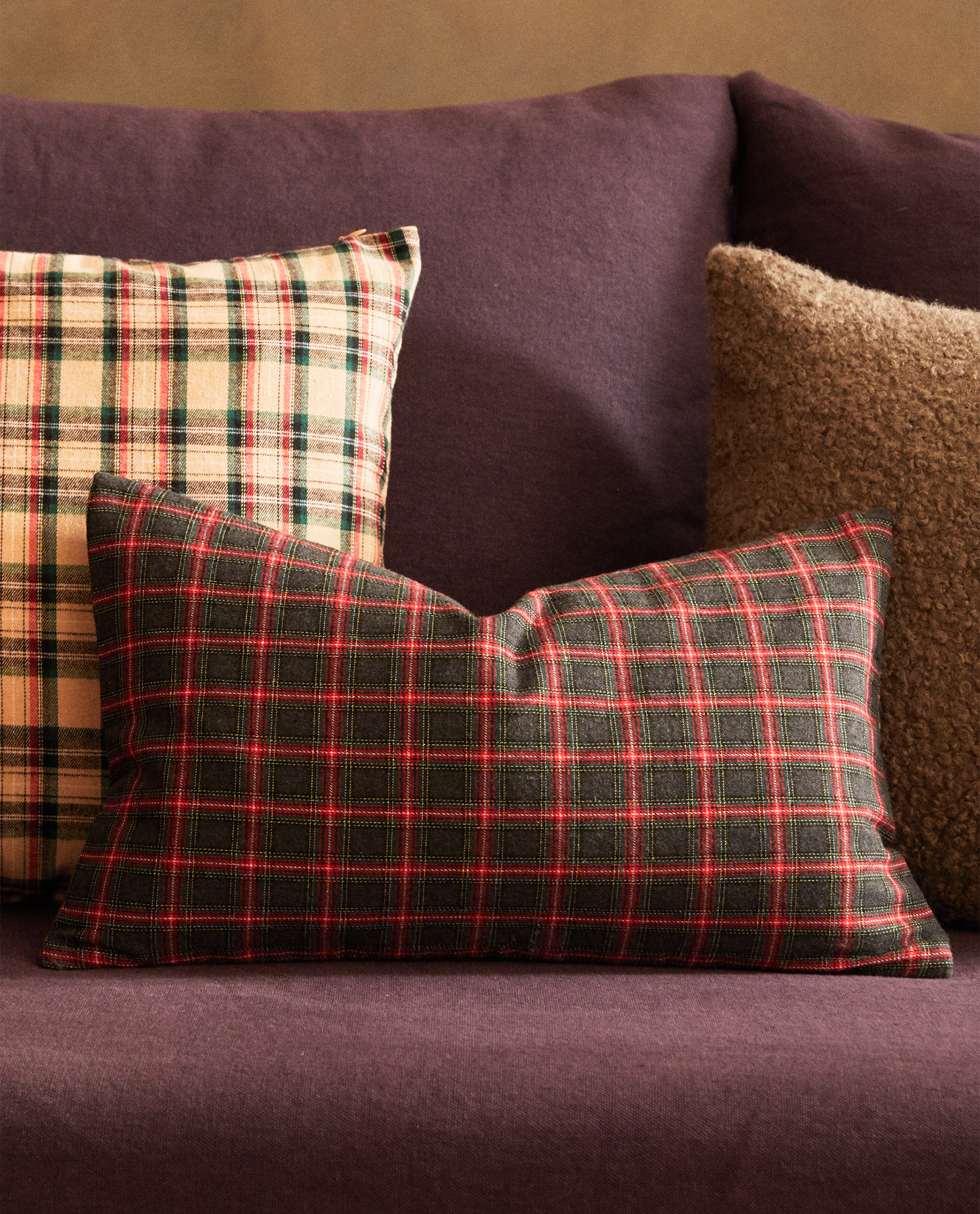 checkered cushion covers