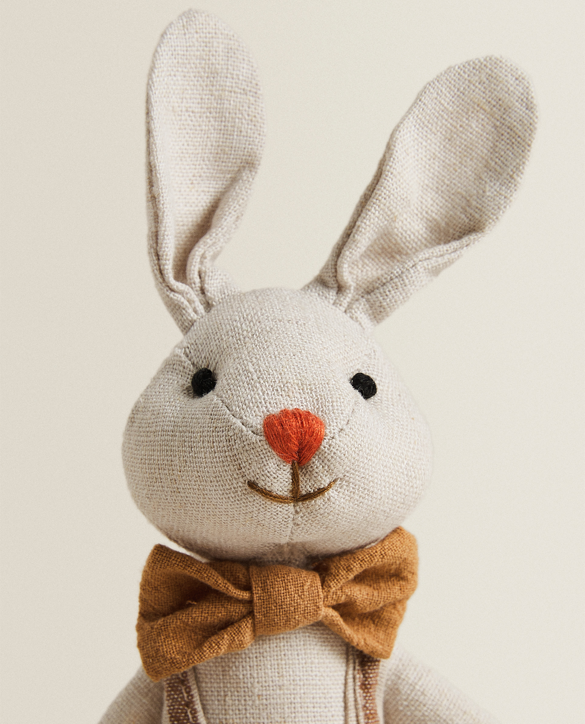 Peluche Conejo Pantalones Ver Todo Jugar Ninos Zara Home Espana