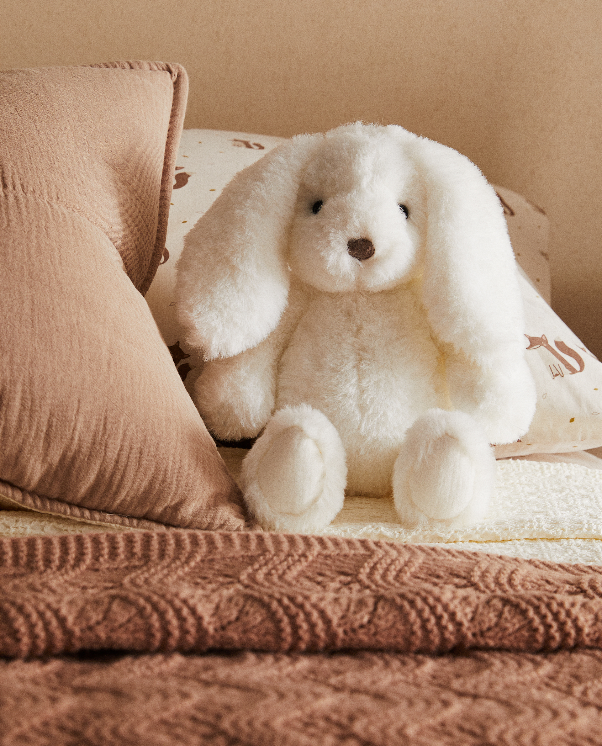 Peluche Conejito Blanco Peluches Y Munecos Jugar Ninos Zara Home Mexico