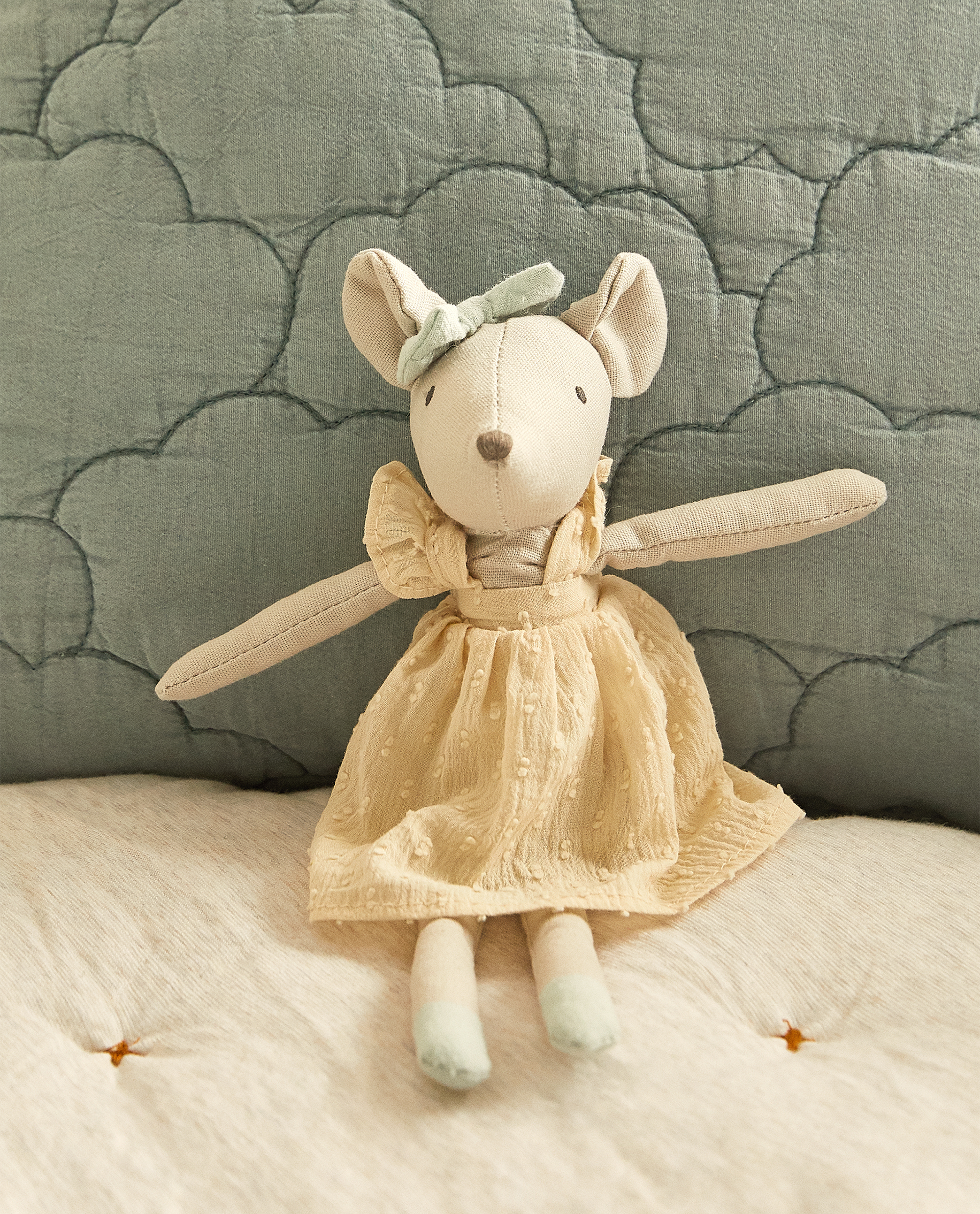 Peluche Ratita Peluches Y Munecos Jugar Ninos Zara Home Espana