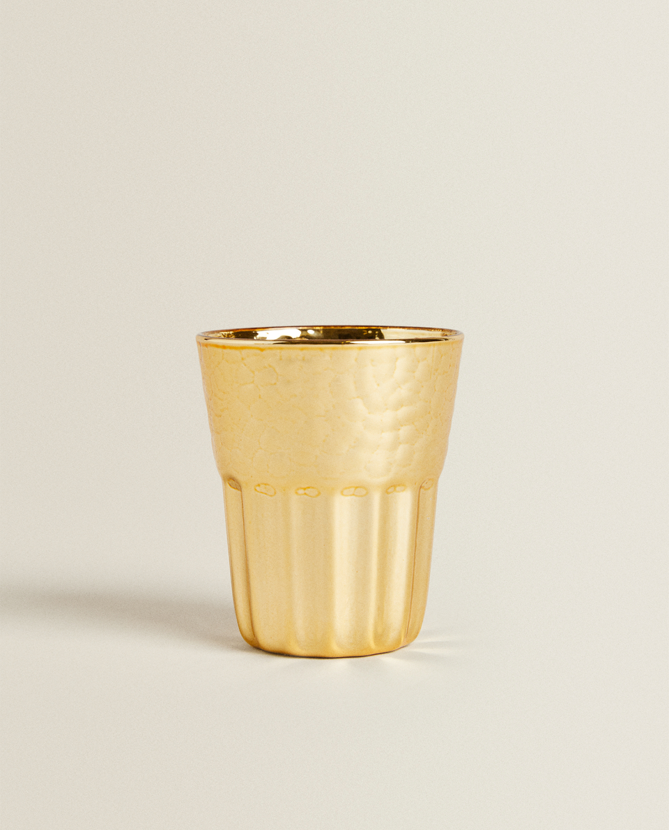 SHOT GLASS WITH HAMMERED DETAIL