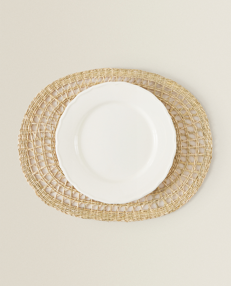 OVAL PLACEMAT