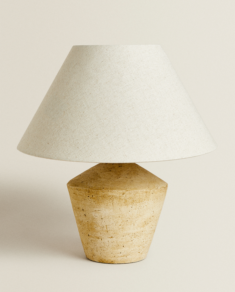 LAMP WITH CONICAL BASE