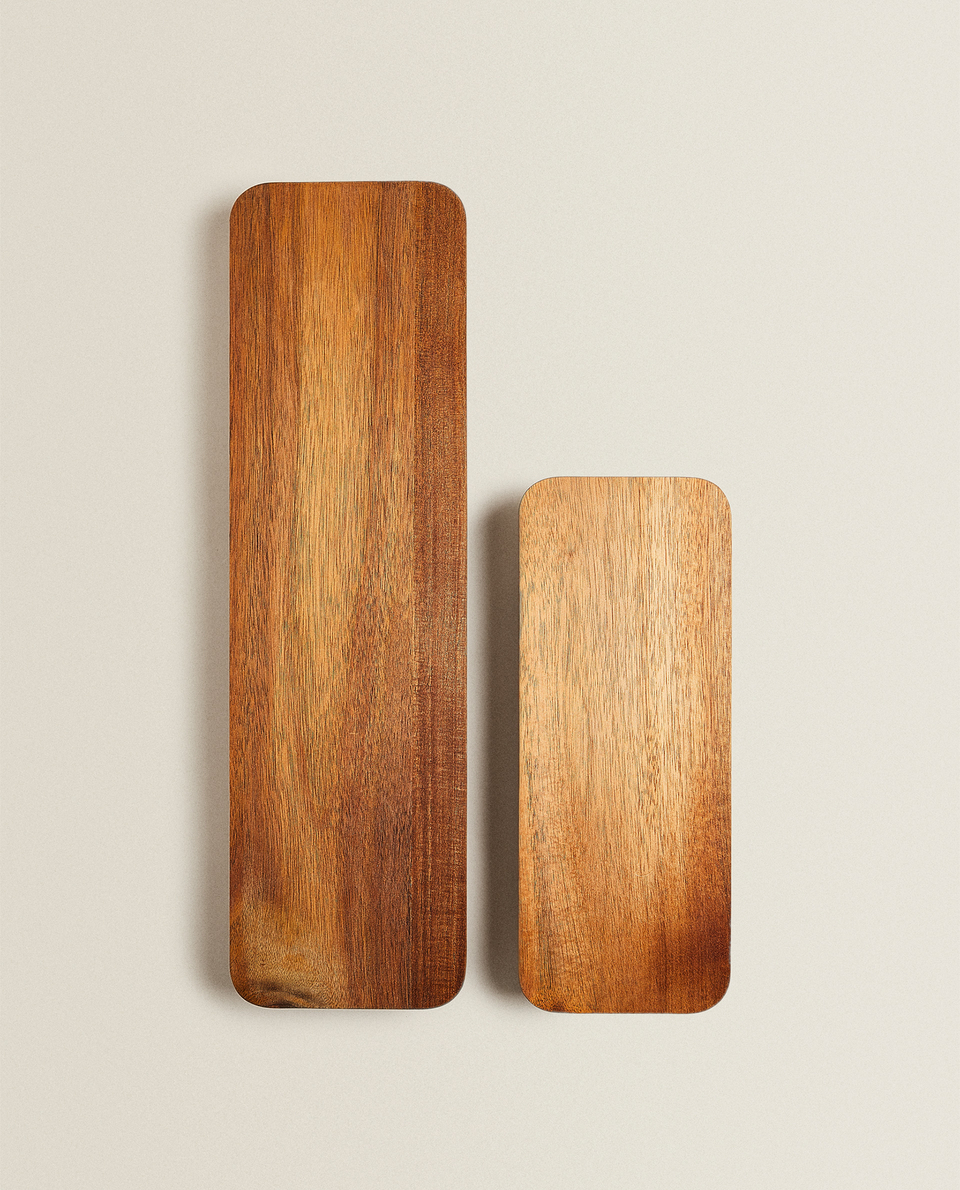 WOODEN CUTTING/SERVING BOARD
