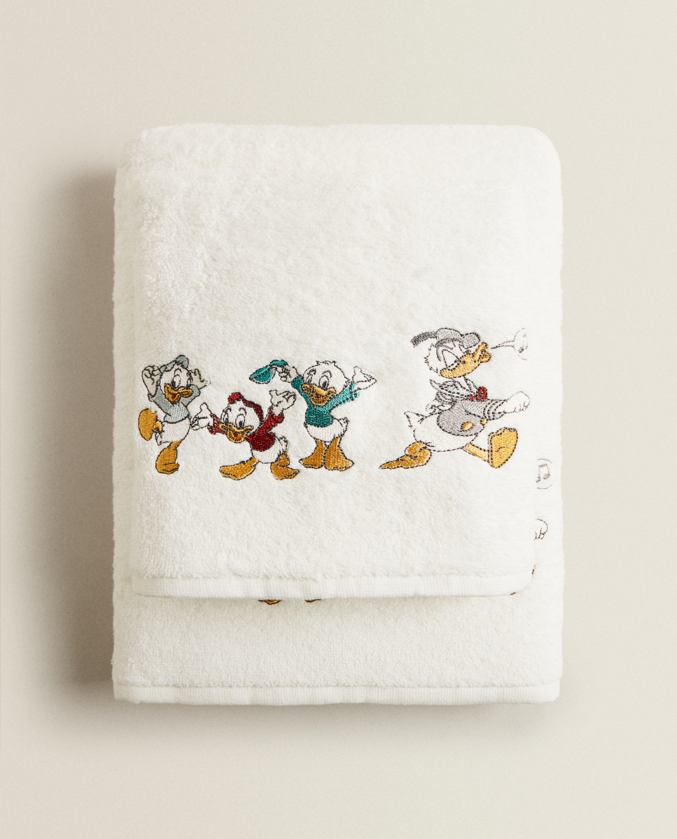 DONALD DUCK EMBROIDERED TOWEL