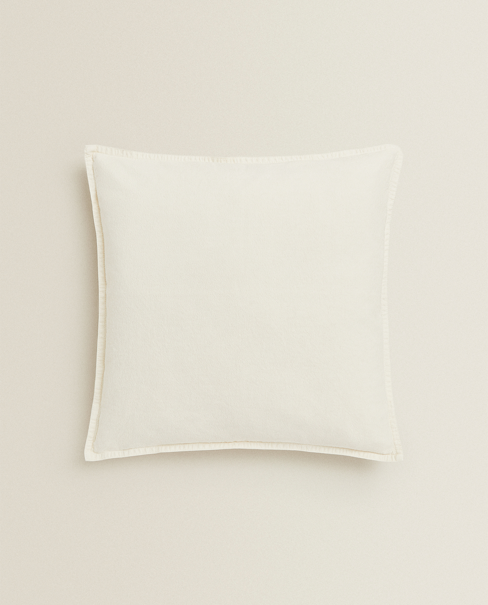 TOPSTITCHED CUSHION COVER