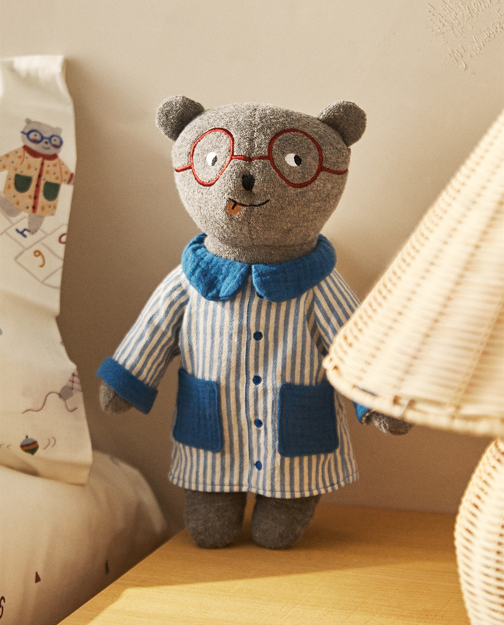Peluche Oso Babi Azul Peluches Y Munecos Jugar Ninos Zara Home Espana