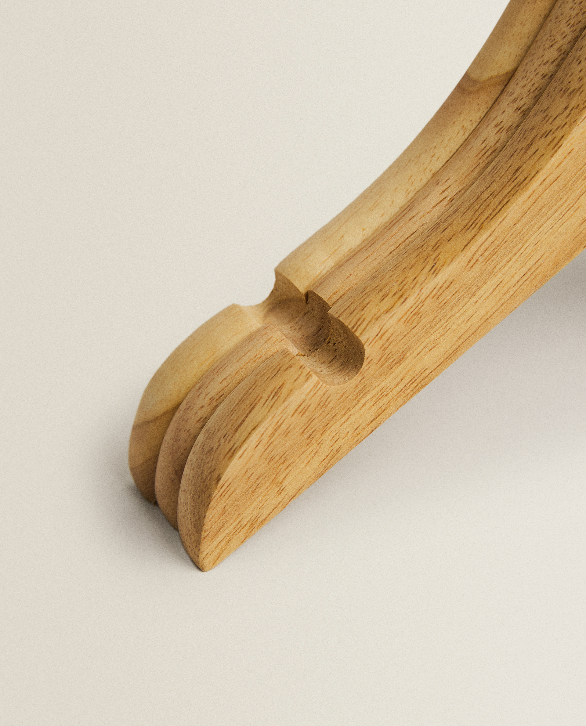 Perchas Bebe Madera Pack De 3 Perchas Y Organizadores Ordenar Ninos Zara Home Espana