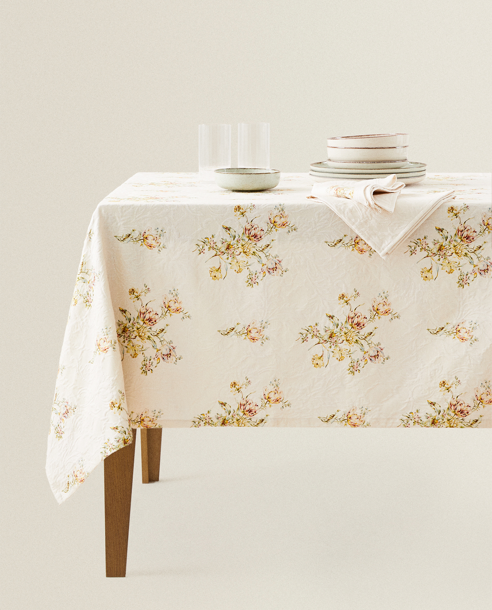 NAPPE RELIEF FLORAL