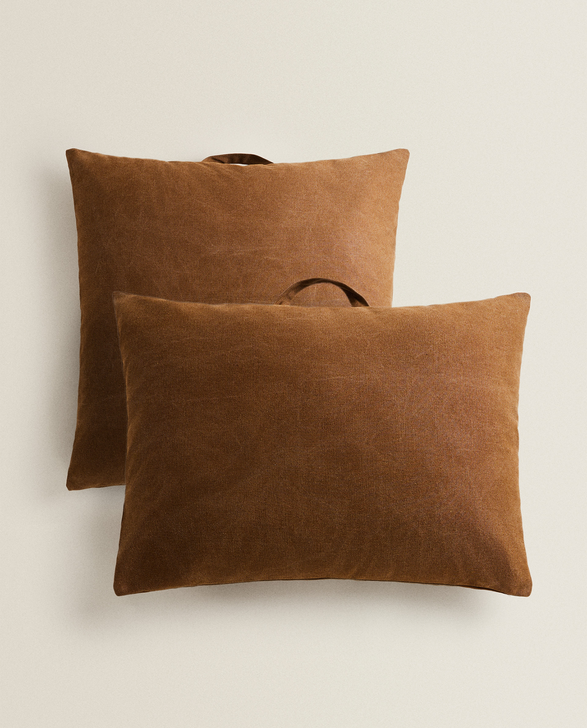 floor pillow with handle