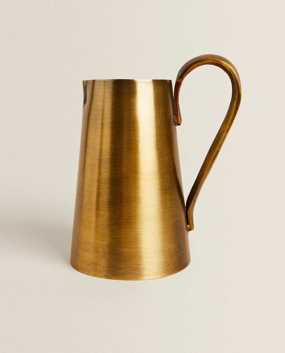 GOLD WATERING CAN